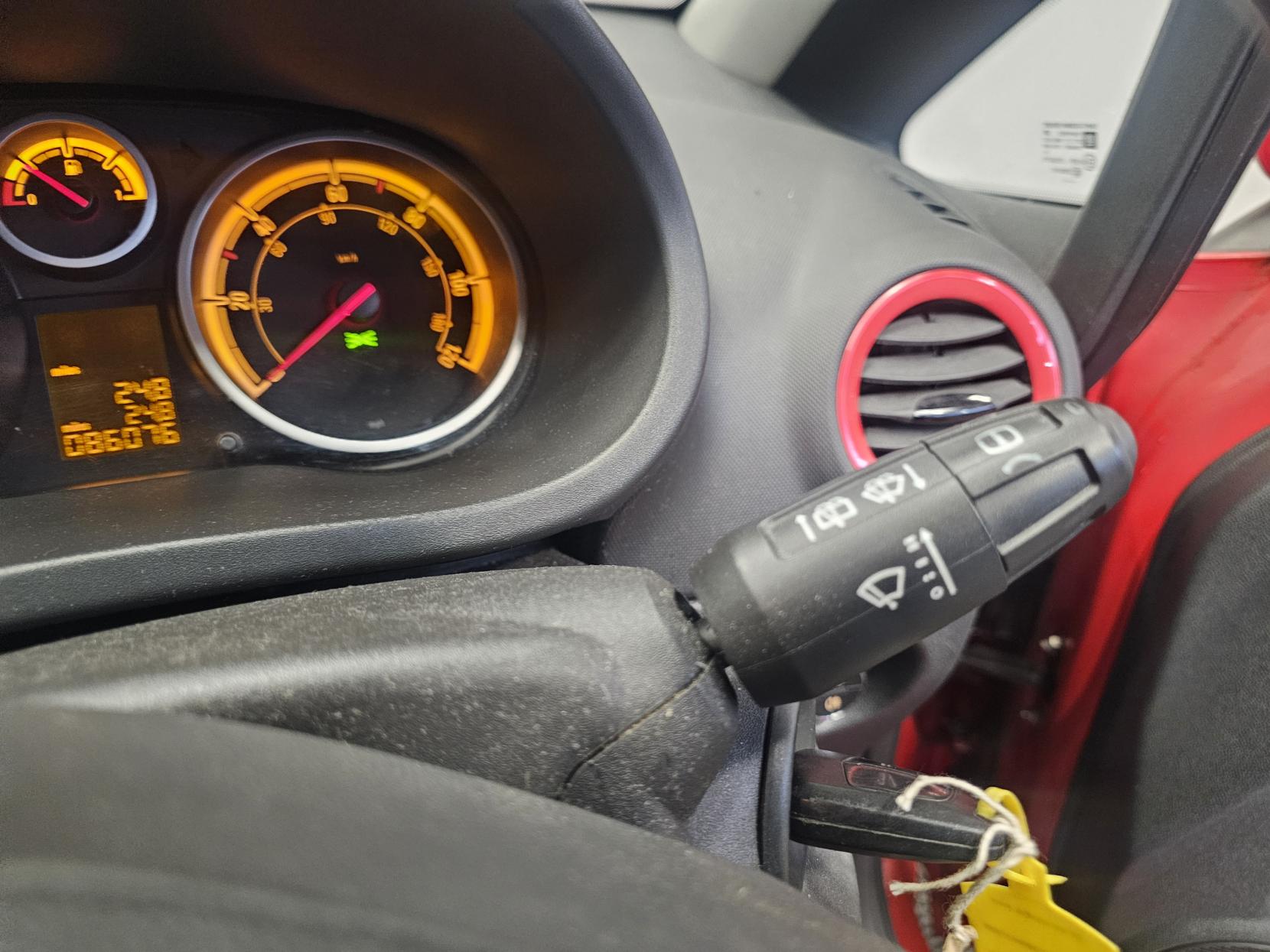 Vauxhall Corsa 1.2i 16v Limited Edition Hatchback 3dr Petrol Manual (a/c) (124 g/km, 84 bhp)