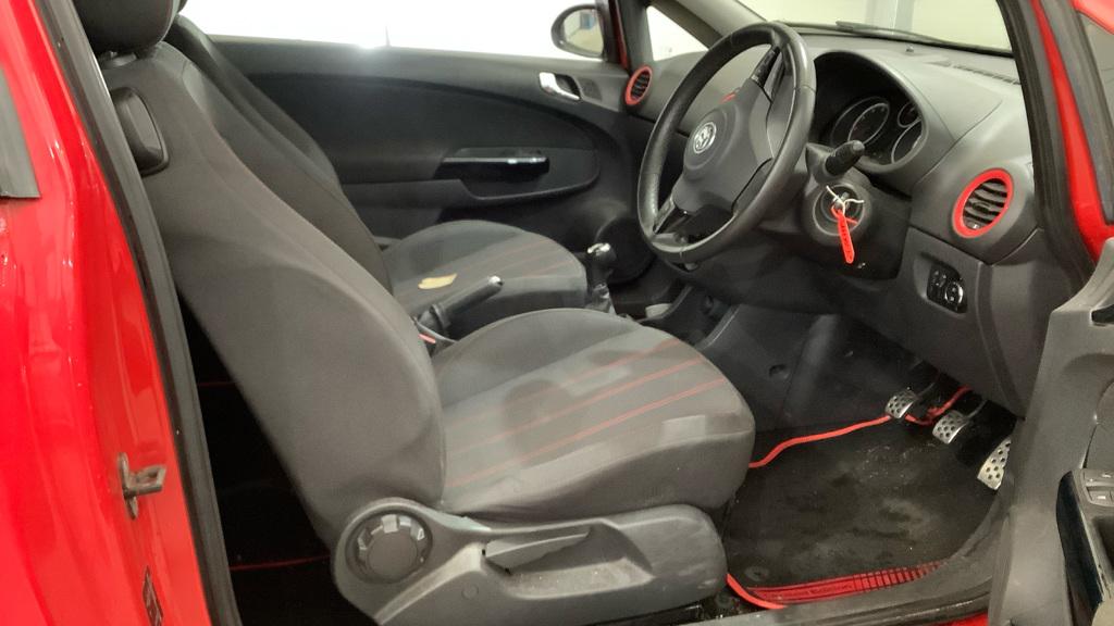Vauxhall Corsa 1.2i 16v Limited Edition Hatchback 3dr Petrol Manual (a/c) (124 g/km, 84 bhp)