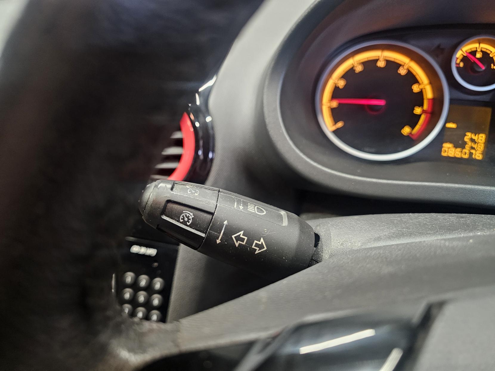 Vauxhall Corsa 1.2i 16v Limited Edition Hatchback 3dr Petrol Manual (a/c) (124 g/km, 84 bhp)