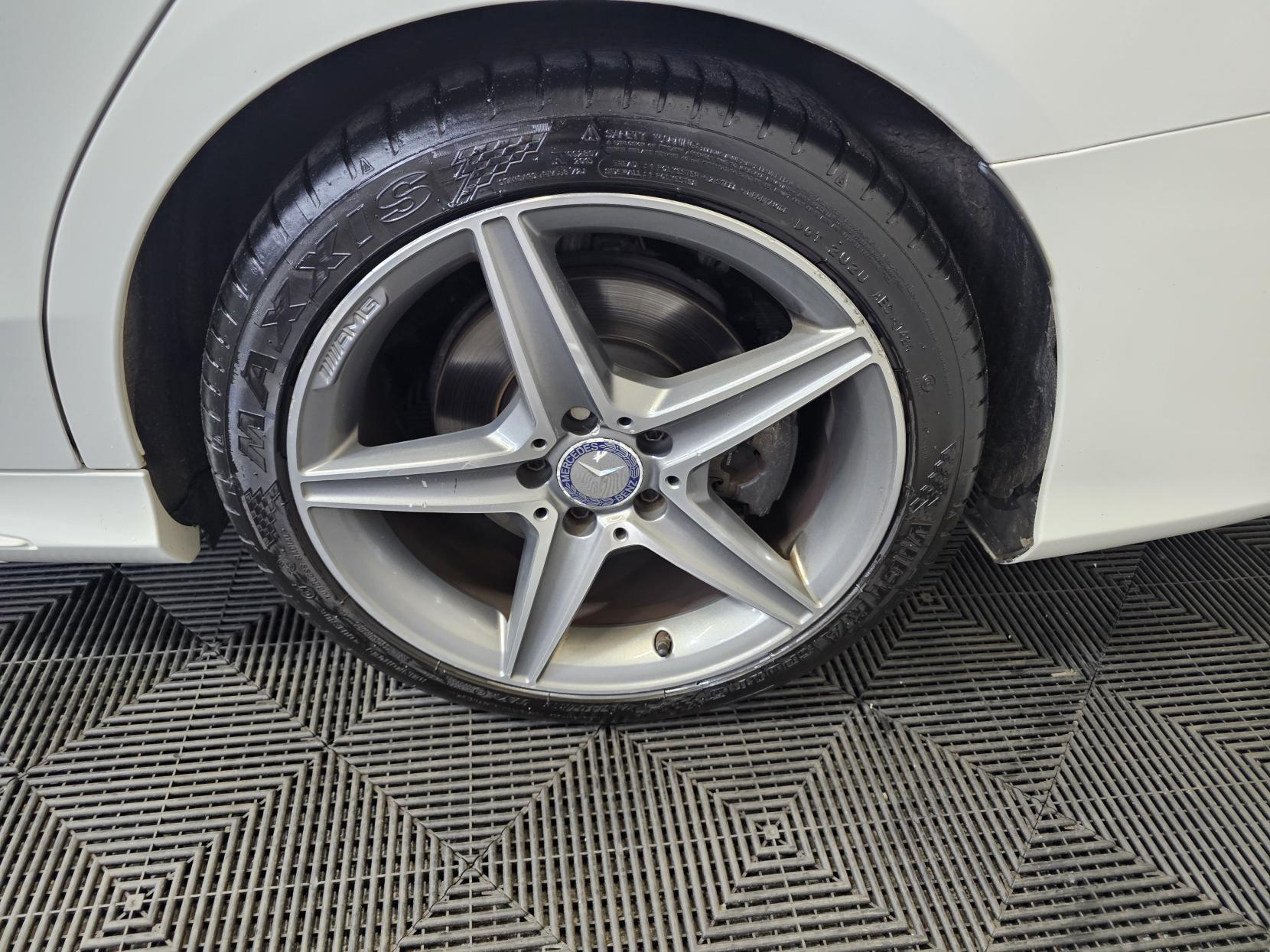Mercedes-Benz C Class 2.1 C220 BlueTEC AMG Line Estate 5dr Diesel G-Tronic+ Euro 6 (s/s) (170 ps)
