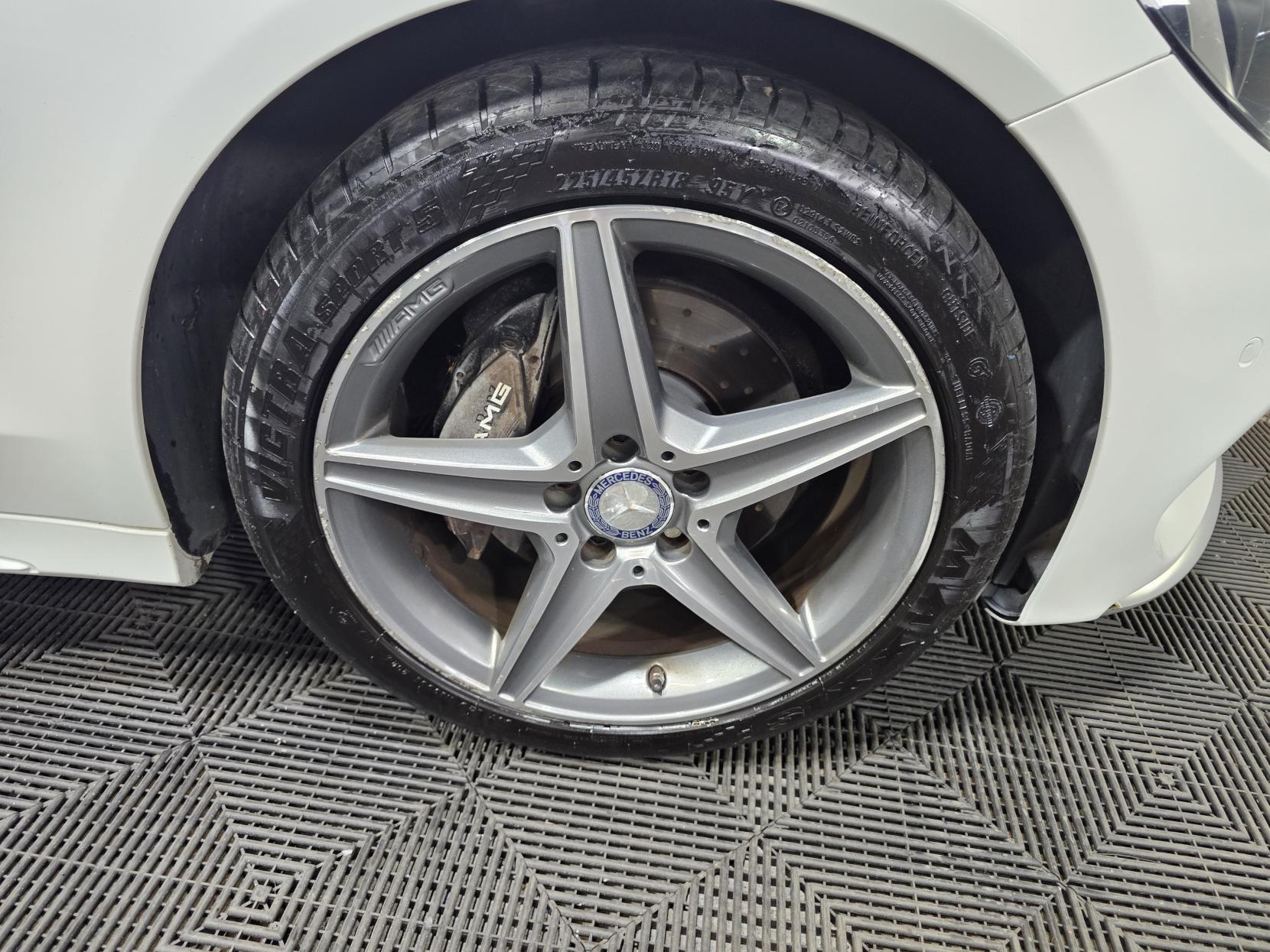 Mercedes-Benz C Class 2.1 C220 BlueTEC AMG Line Estate 5dr Diesel G-Tronic+ Euro 6 (s/s) (170 ps)