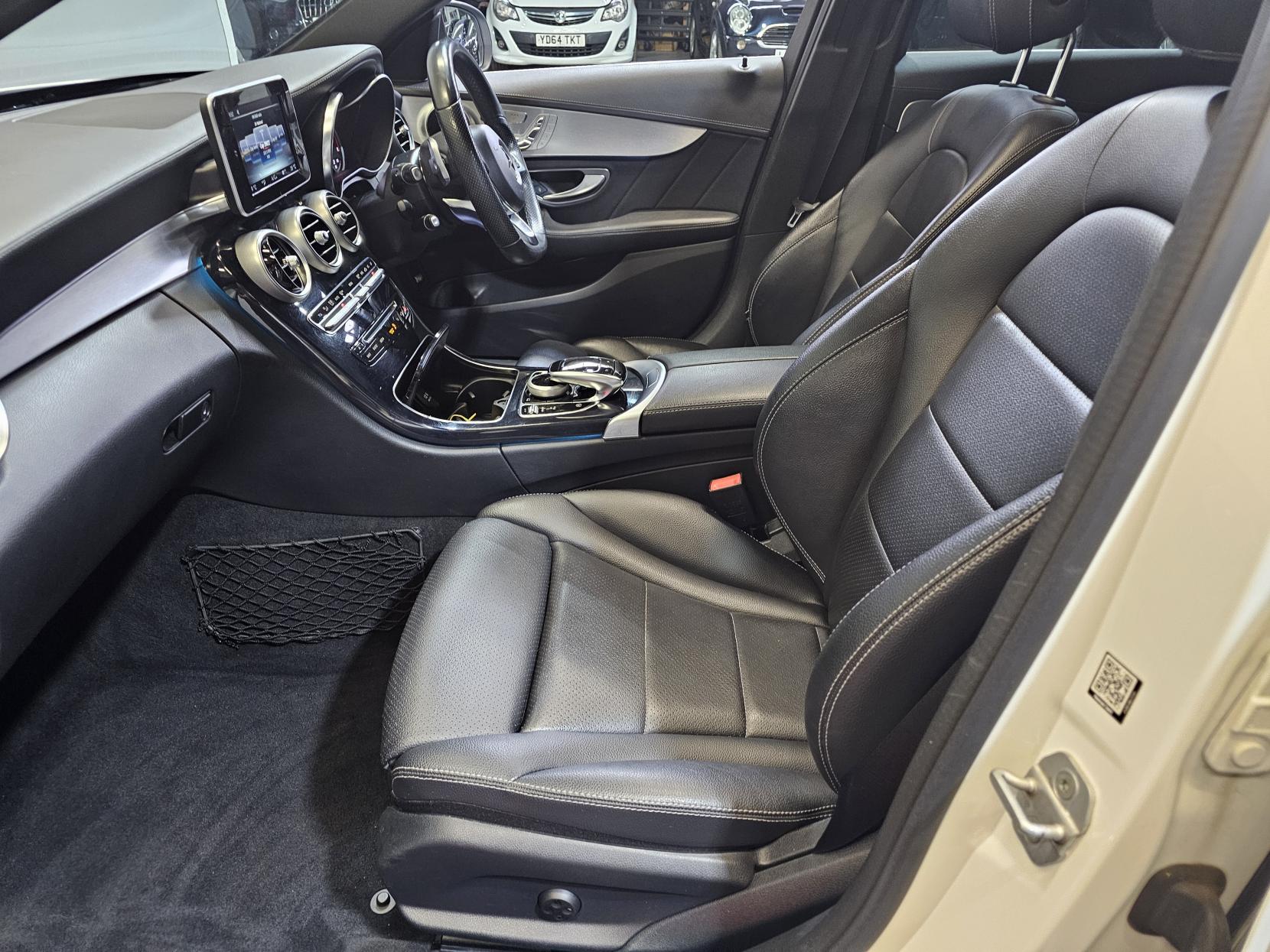 Mercedes-Benz C Class 2.1 C220 BlueTEC AMG Line Estate 5dr Diesel G-Tronic+ Euro 6 (s/s) (170 ps)
