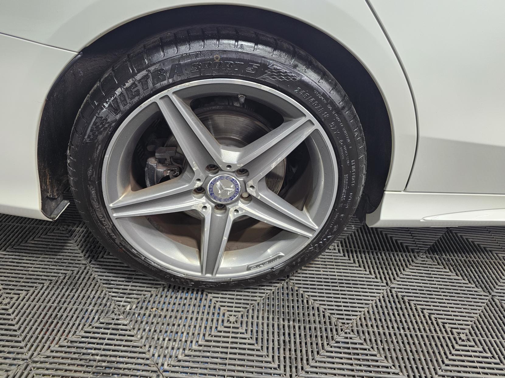 Mercedes-Benz C Class 2.1 C220 BlueTEC AMG Line Estate 5dr Diesel G-Tronic+ Euro 6 (s/s) (170 ps)