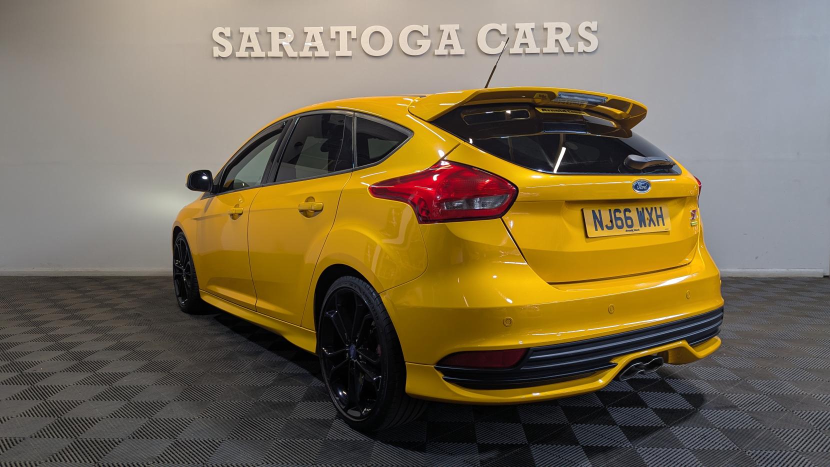 Ford Focus 2.0 TDCi ST-3 Hatchback 5dr Diesel Manual Euro 6 (s/s) (185 ps)