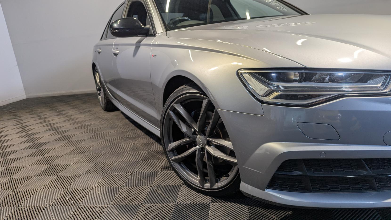 Audi A6 Saloon 2.0 TDI Black Edition Saloon 4dr Diesel S Tronic quattro Euro 6 (s/s) (190 ps)