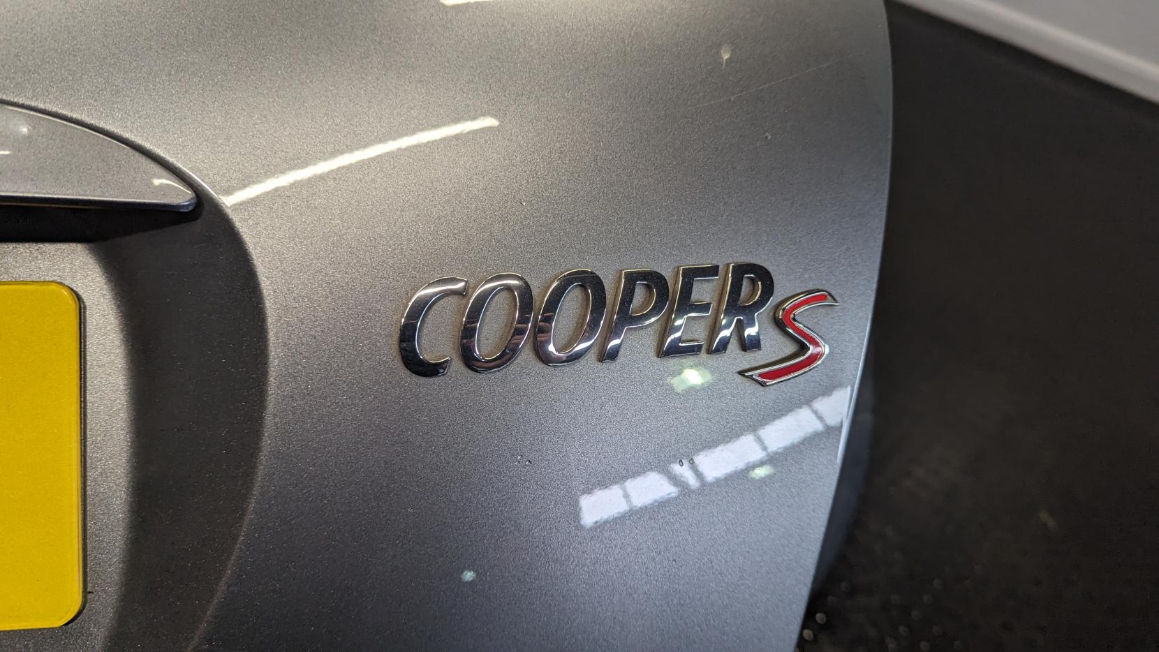 MINI Hatch 1.6 Cooper S Hatchback 3dr Petrol Manual Euro 3 (163 bhp)
