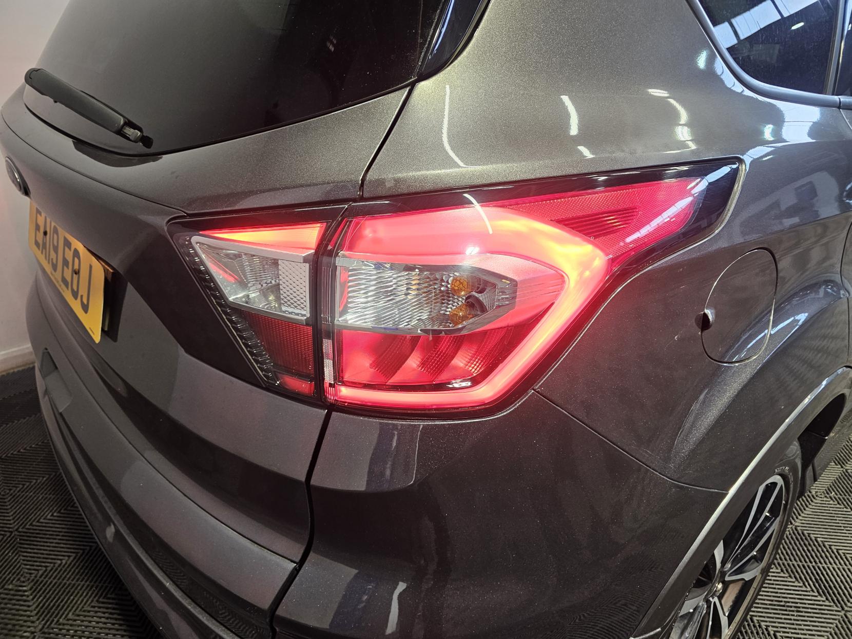 Ford Kuga 2.0 TDCi EcoBlue ST-Line SUV 5dr Diesel Manual Euro 6 (s/s) (150 ps)