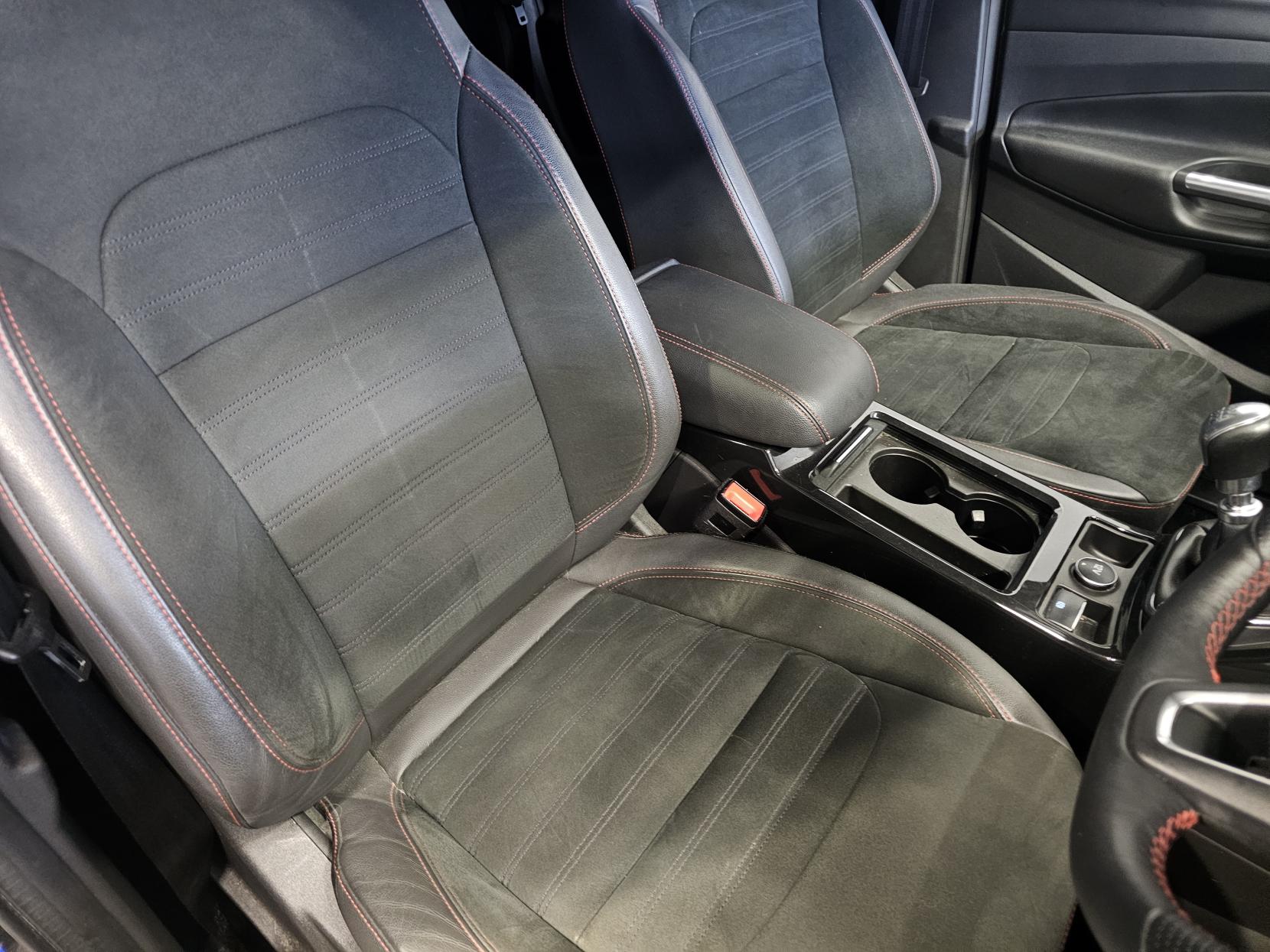 Ford Kuga 2.0 TDCi EcoBlue ST-Line SUV 5dr Diesel Manual Euro 6 (s/s) (150 ps)