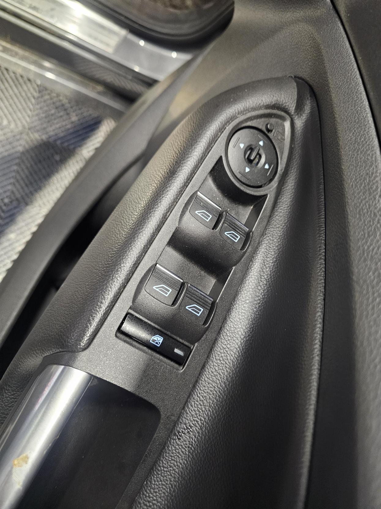 Ford Kuga 2.0 TDCi EcoBlue ST-Line SUV 5dr Diesel Manual Euro 6 (s/s) (150 ps)