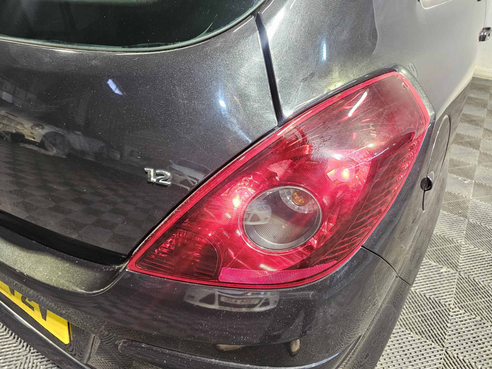 Vauxhall Corsa 1.2 16V Limited Edition Hatchback 3dr Petrol Manual Euro 5 (85 ps)