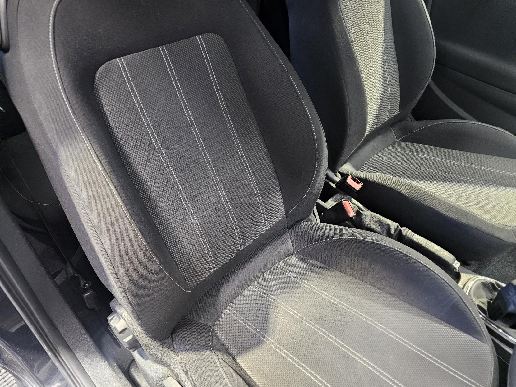 Vauxhall Corsa 1.2 16V Limited Edition Hatchback 3dr Petrol Manual Euro 5 (85 ps)