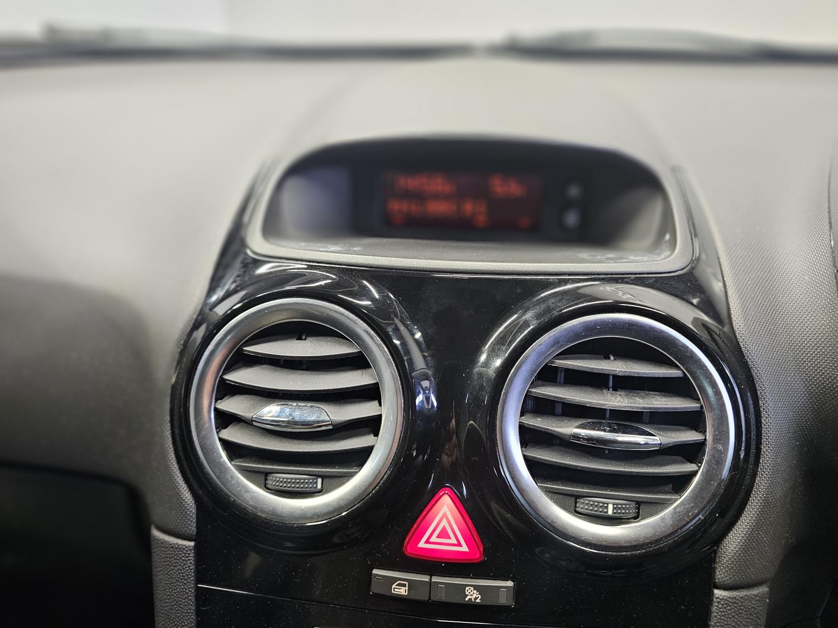 Vauxhall Corsa 1.2 16V Limited Edition Hatchback 3dr Petrol Manual Euro 5 (85 ps)