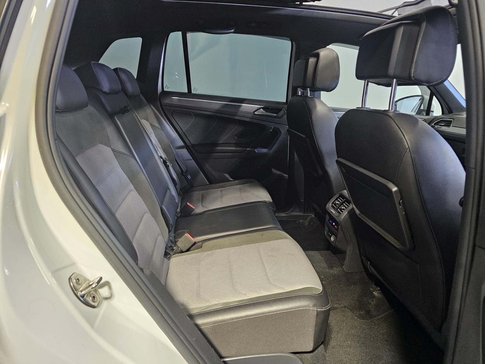 Volkswagen Tiguan 2.0 TDI R-Line SUV 5dr Diesel Manual Euro 6 (s/s) (150 ps)