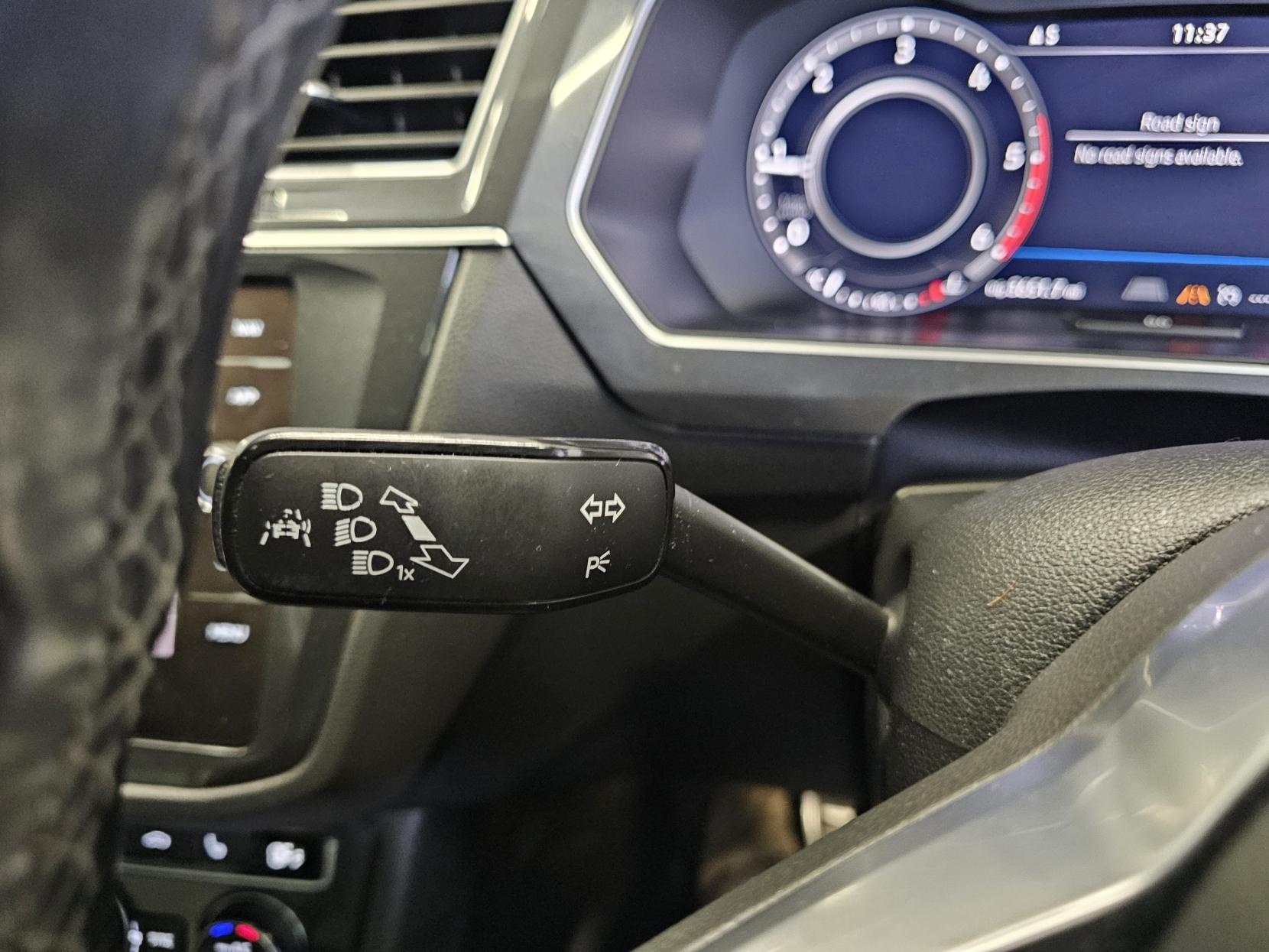 Volkswagen Tiguan 2.0 TDI R-Line SUV 5dr Diesel Manual Euro 6 (s/s) (150 ps)