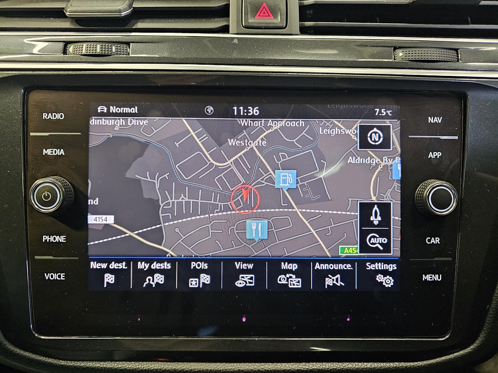 Volkswagen Tiguan 2.0 TDI R-Line SUV 5dr Diesel Manual Euro 6 (s/s) (150 ps)