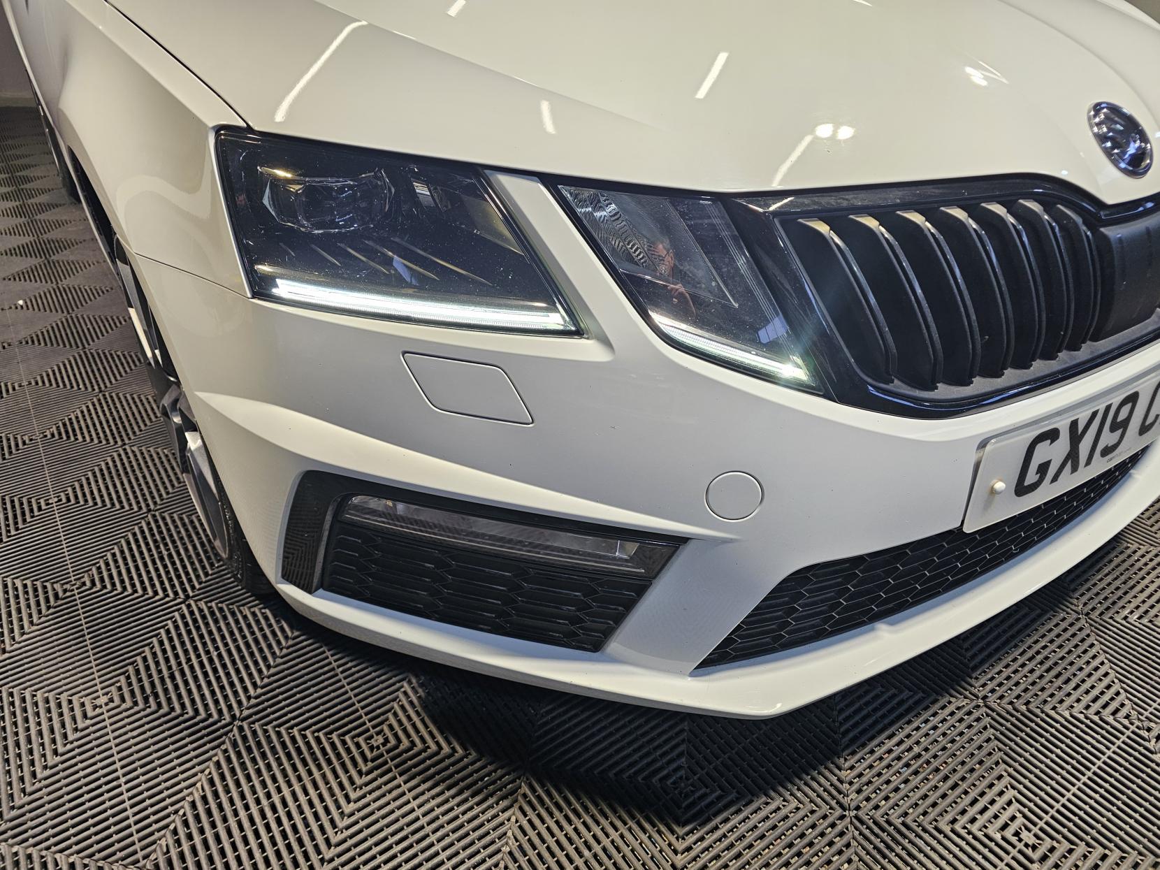 Skoda Octavia 2.0 TSI GPF vRS Estate 5dr Petrol DSG Euro 6 (s/s) (245 ps)