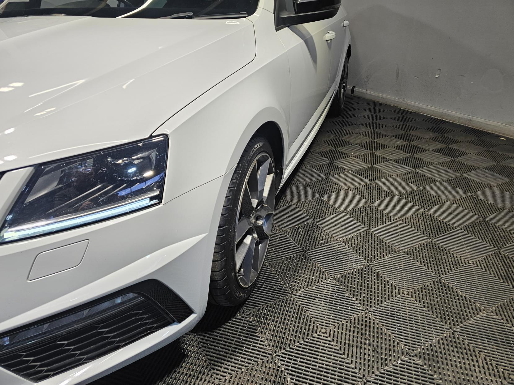 Skoda Octavia 2.0 TSI GPF vRS Estate 5dr Petrol DSG Euro 6 (s/s) (245 ps)