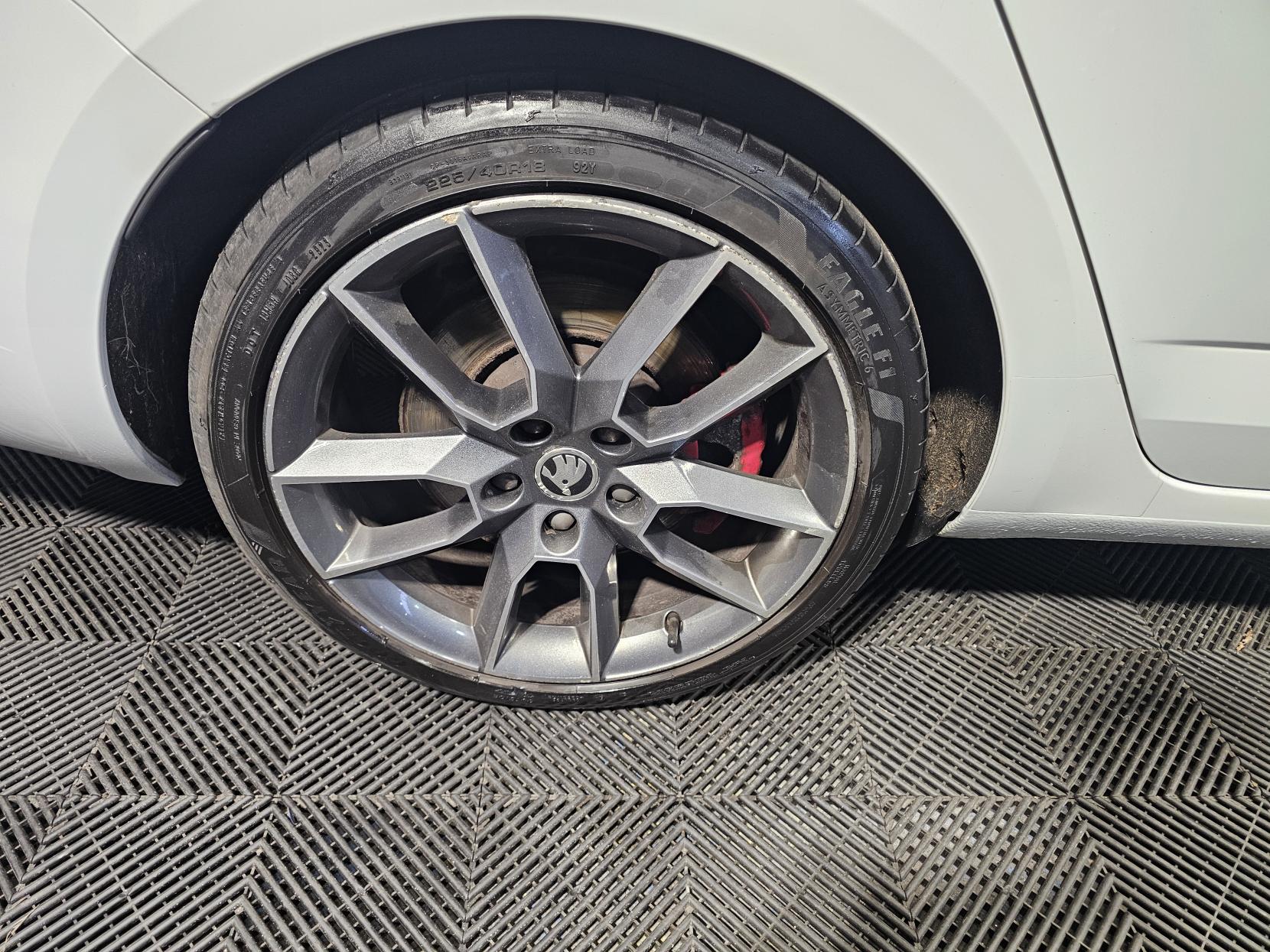 Skoda Octavia 2.0 TSI GPF vRS Estate 5dr Petrol DSG Euro 6 (s/s) (245 ps)