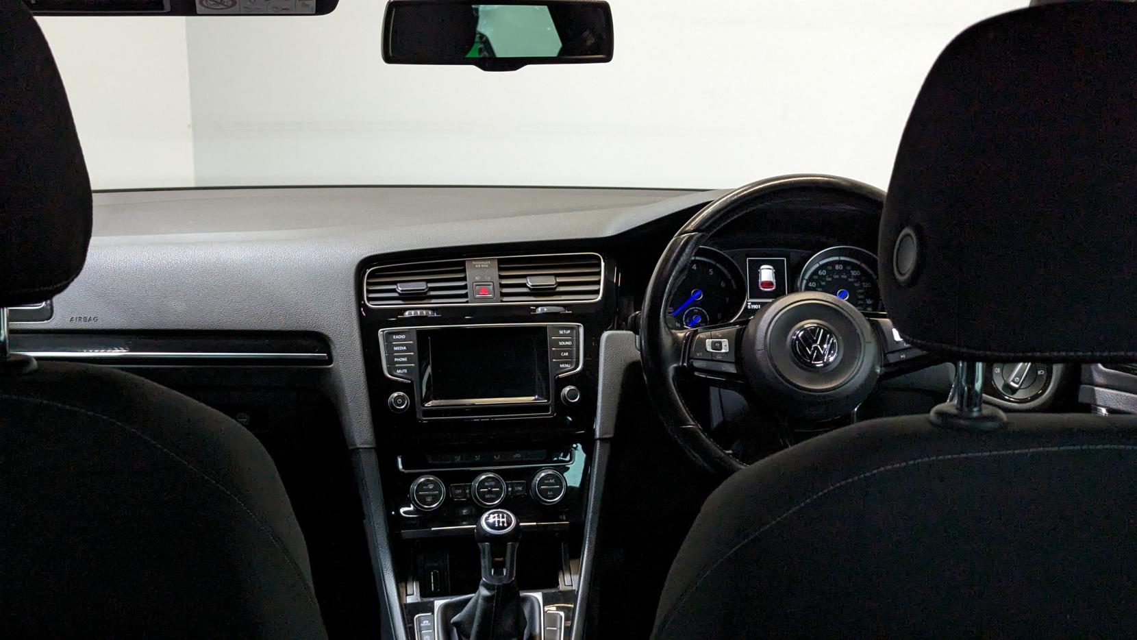 Volkswagen Golf 2.0 TSI BlueMotion Tech R Hatchback 5dr Petrol Manual 4Motion Euro 6 (s/s) (300 ps)