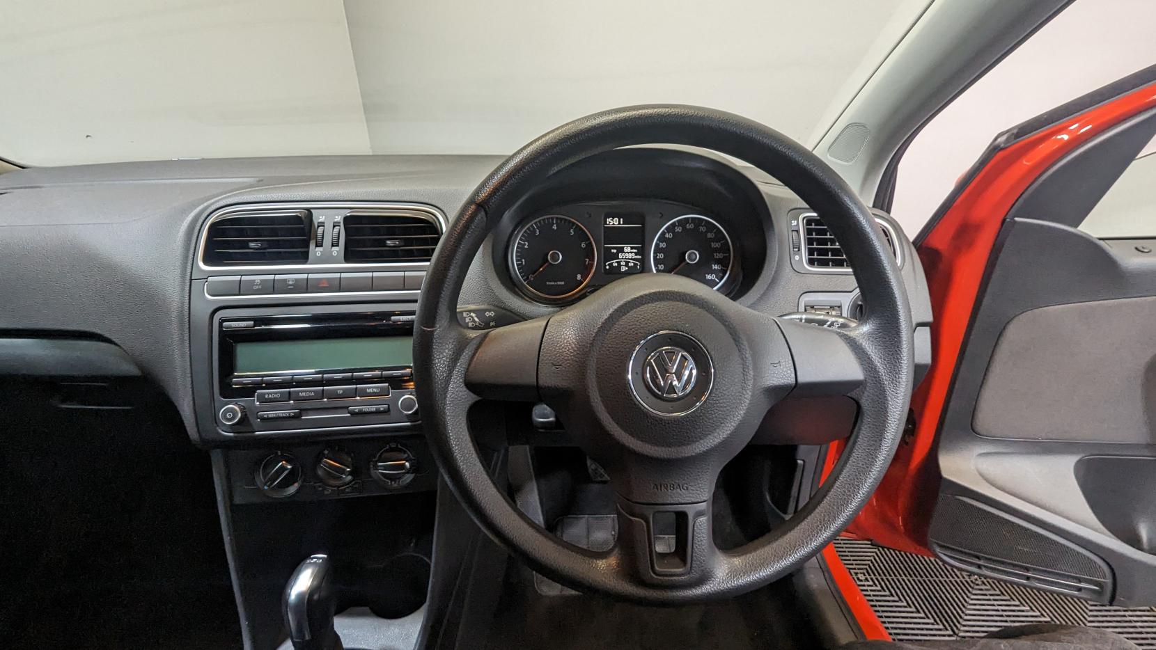 Volkswagen Polo 1.4 SE Hatchback 5dr Petrol DSG Euro 5 (85 ps)