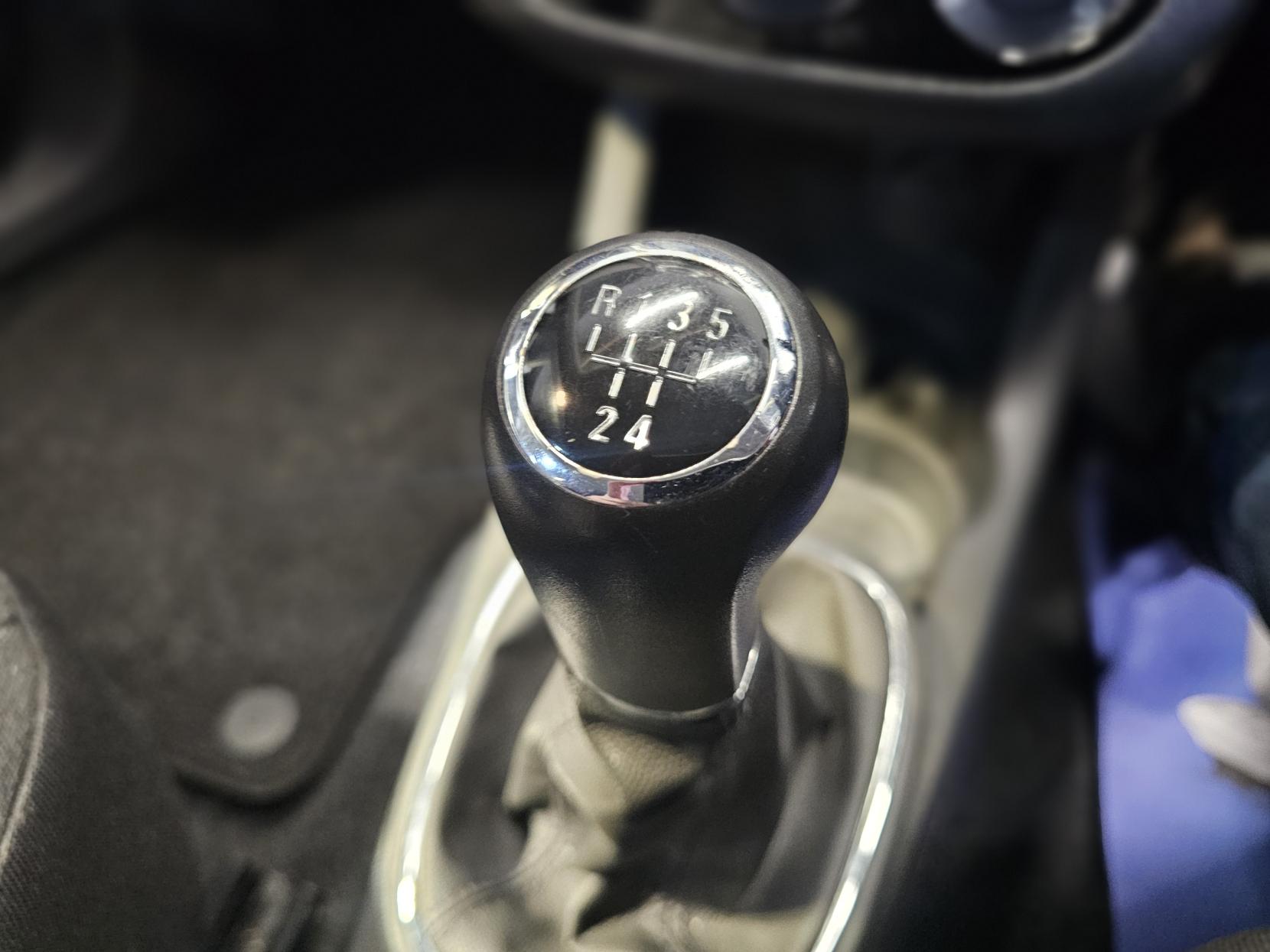 Vauxhall Corsa 1.2 16V Limited Edition Hatchback 3dr Petrol Manual Euro 5 (85 ps)