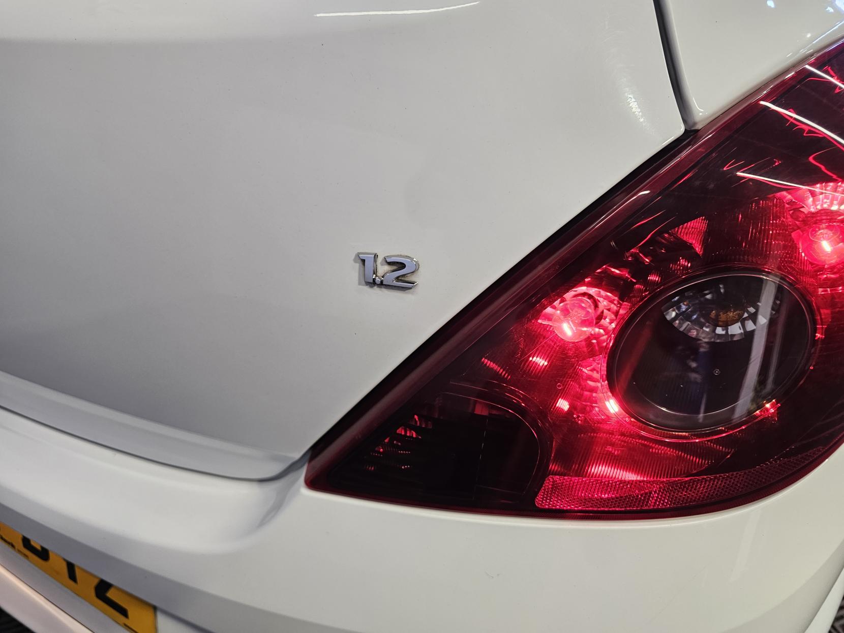 Vauxhall Corsa 1.2 16V Limited Edition Hatchback 3dr Petrol Manual Euro 5 (85 ps)