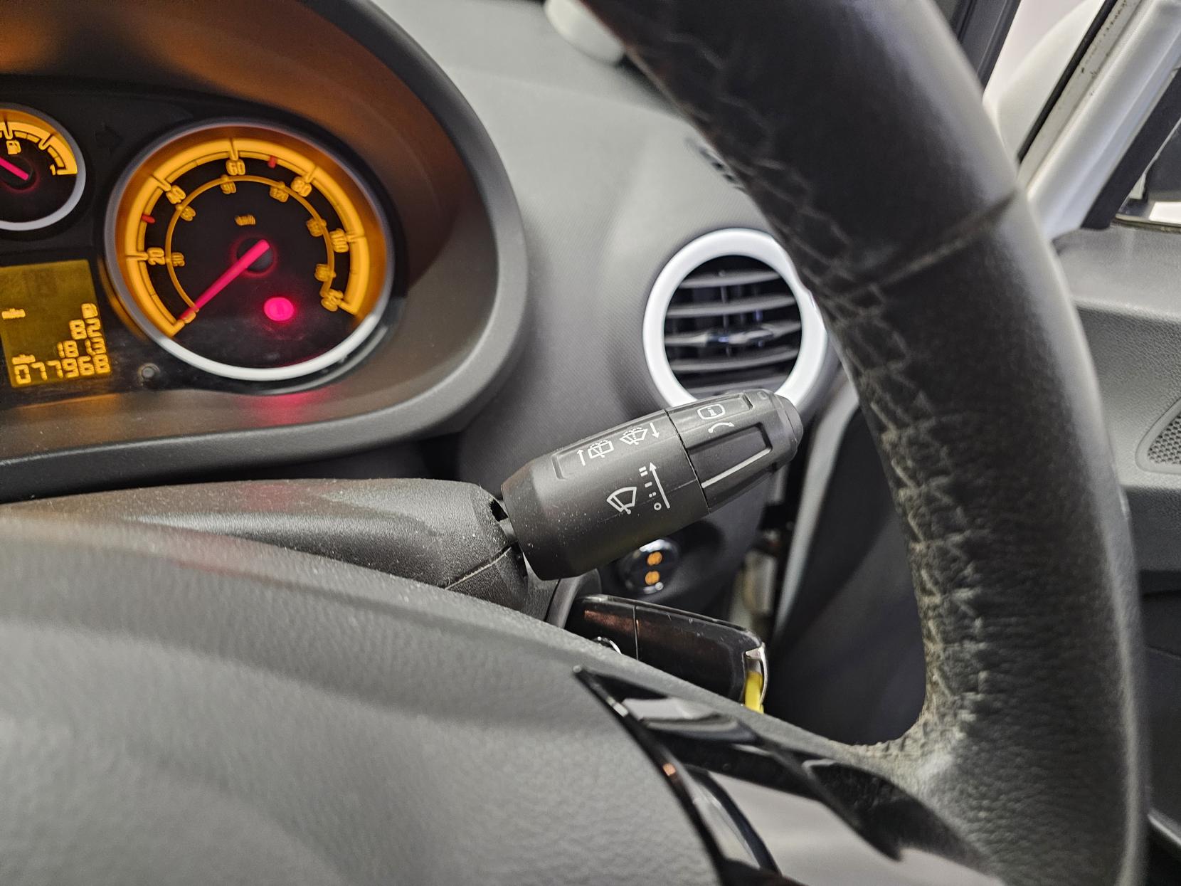 Vauxhall Corsa 1.2 16V Limited Edition Hatchback 3dr Petrol Manual Euro 5 (85 ps)