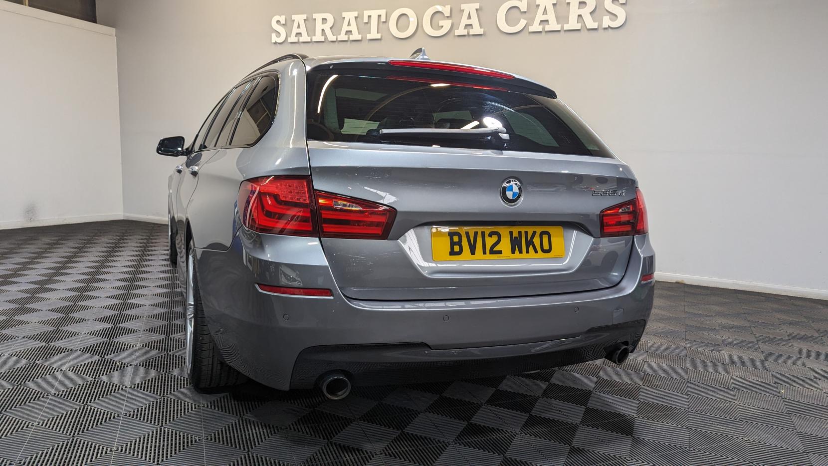 BMW 5 Series 3.0 535d M Sport Touring 5dr Diesel Steptronic Euro 5 (s/s) (313 ps)