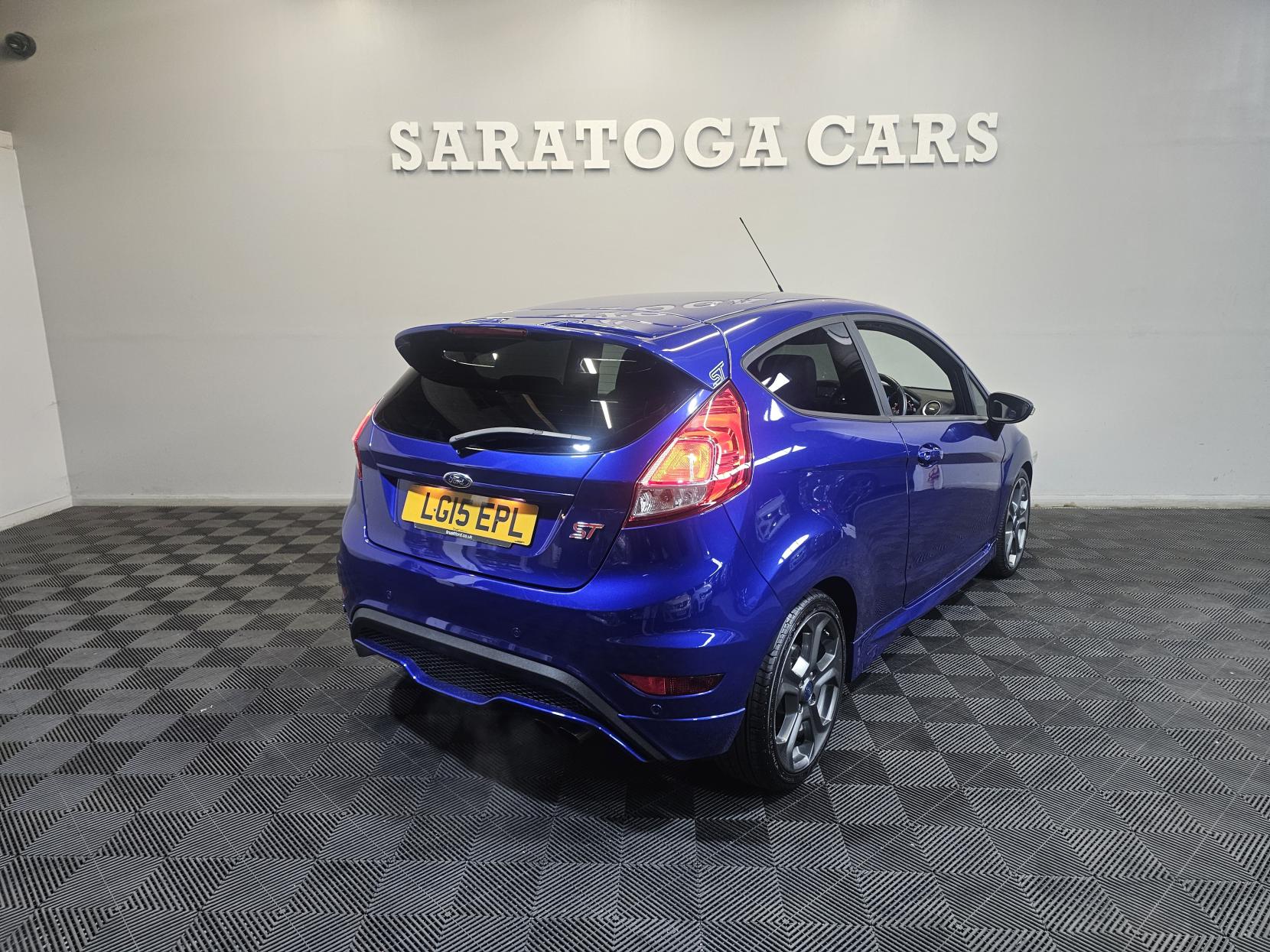 Ford Fiesta 1.6T EcoBoost ST-3 Hatchback 3dr Petrol Manual Euro 6 (182 ps)