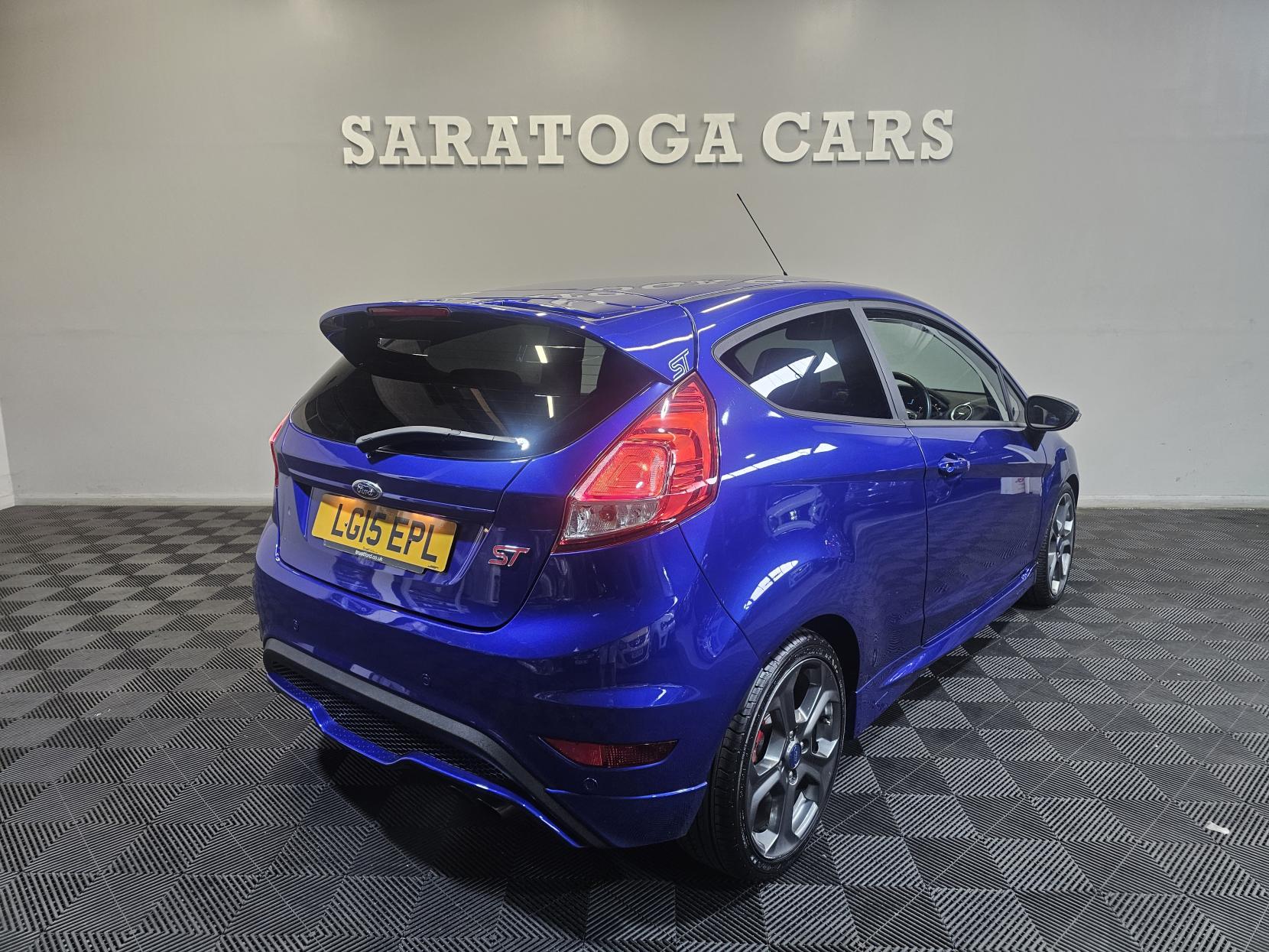 Ford Fiesta 1.6T EcoBoost ST-3 Hatchback 3dr Petrol Manual Euro 6 (182 ps)