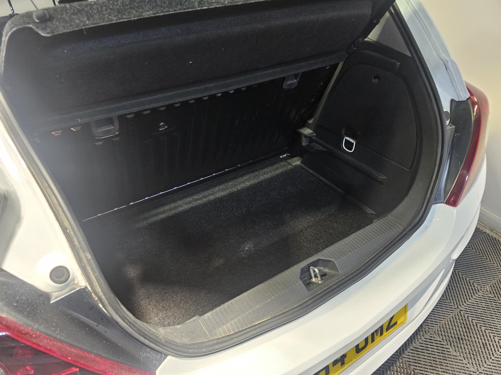 Vauxhall Corsa 1.2 16V Limited Edition Hatchback 3dr Petrol Manual Euro 5 (85 ps)