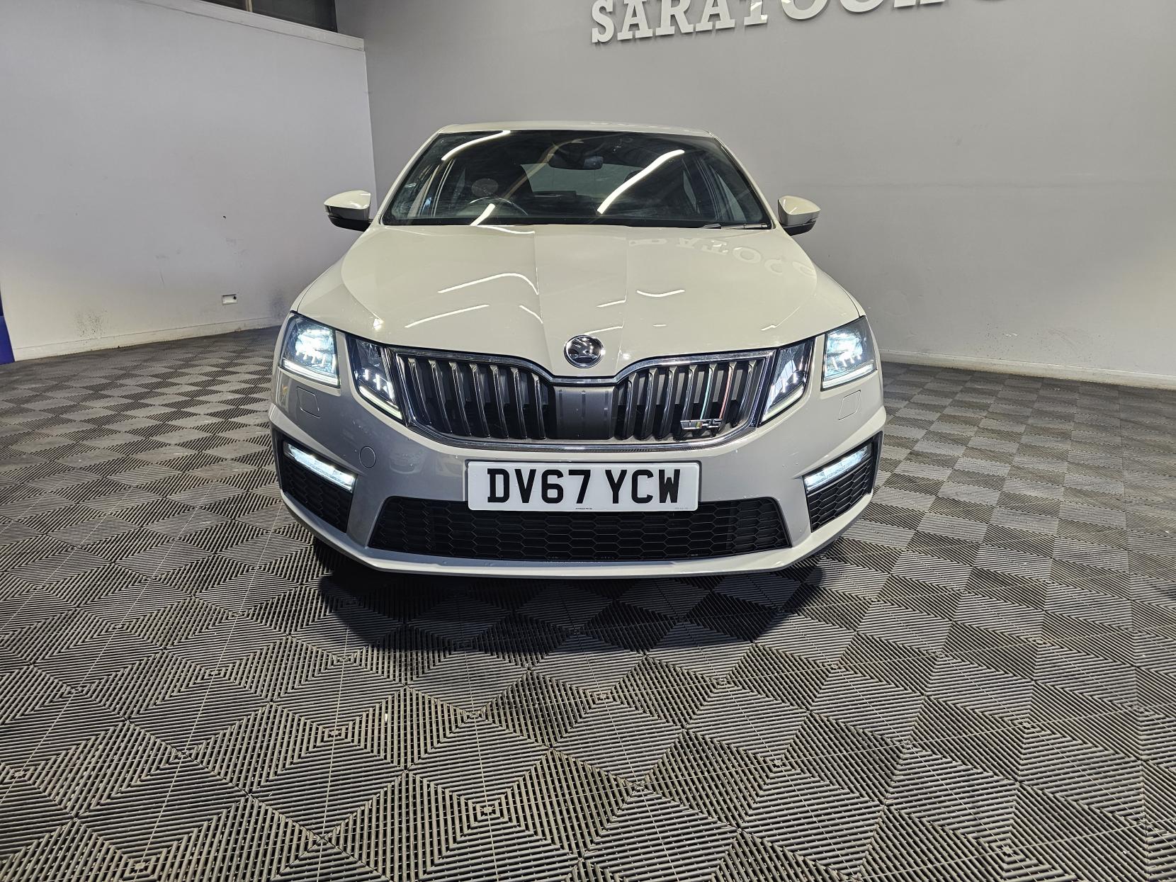 Skoda Octavia 2.0 TDI vRS Hatchback 5dr Diesel Manual Euro 6 (s/s) (184 ps)