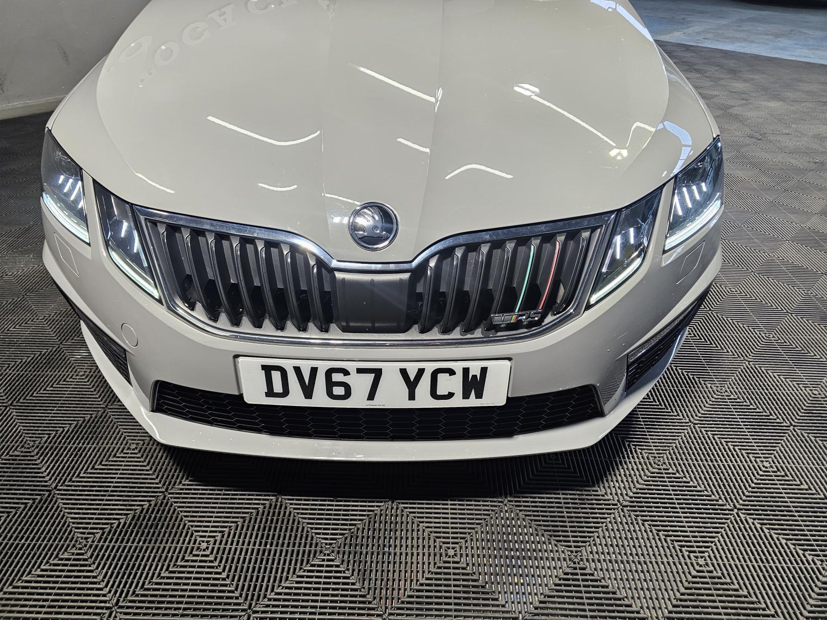 Skoda Octavia 2.0 TDI vRS Hatchback 5dr Diesel Manual Euro 6 (s/s) (184 ps)