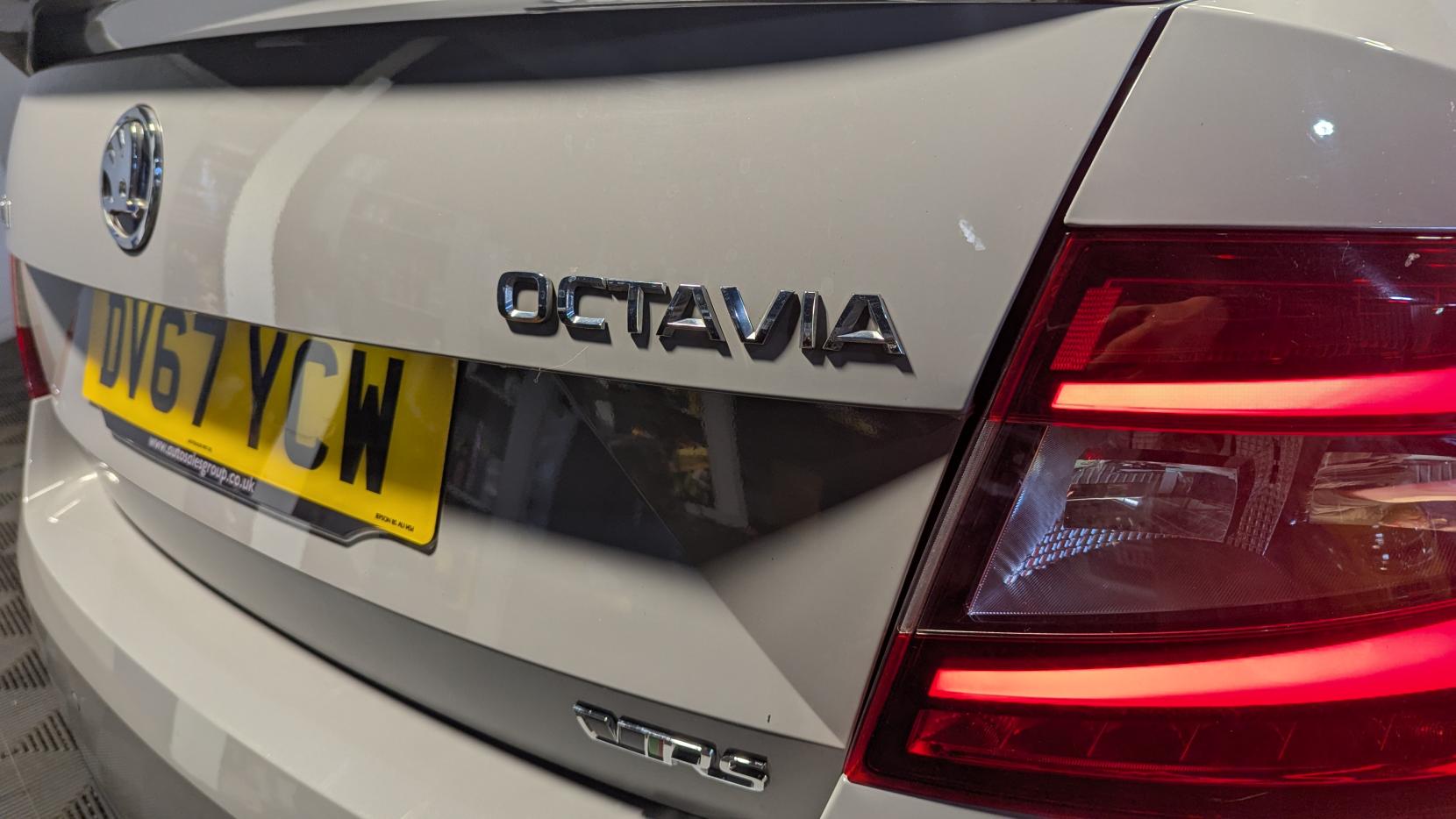 Skoda Octavia 2.0 TDI vRS Hatchback 5dr Diesel Manual Euro 6 (s/s) (184 ps)