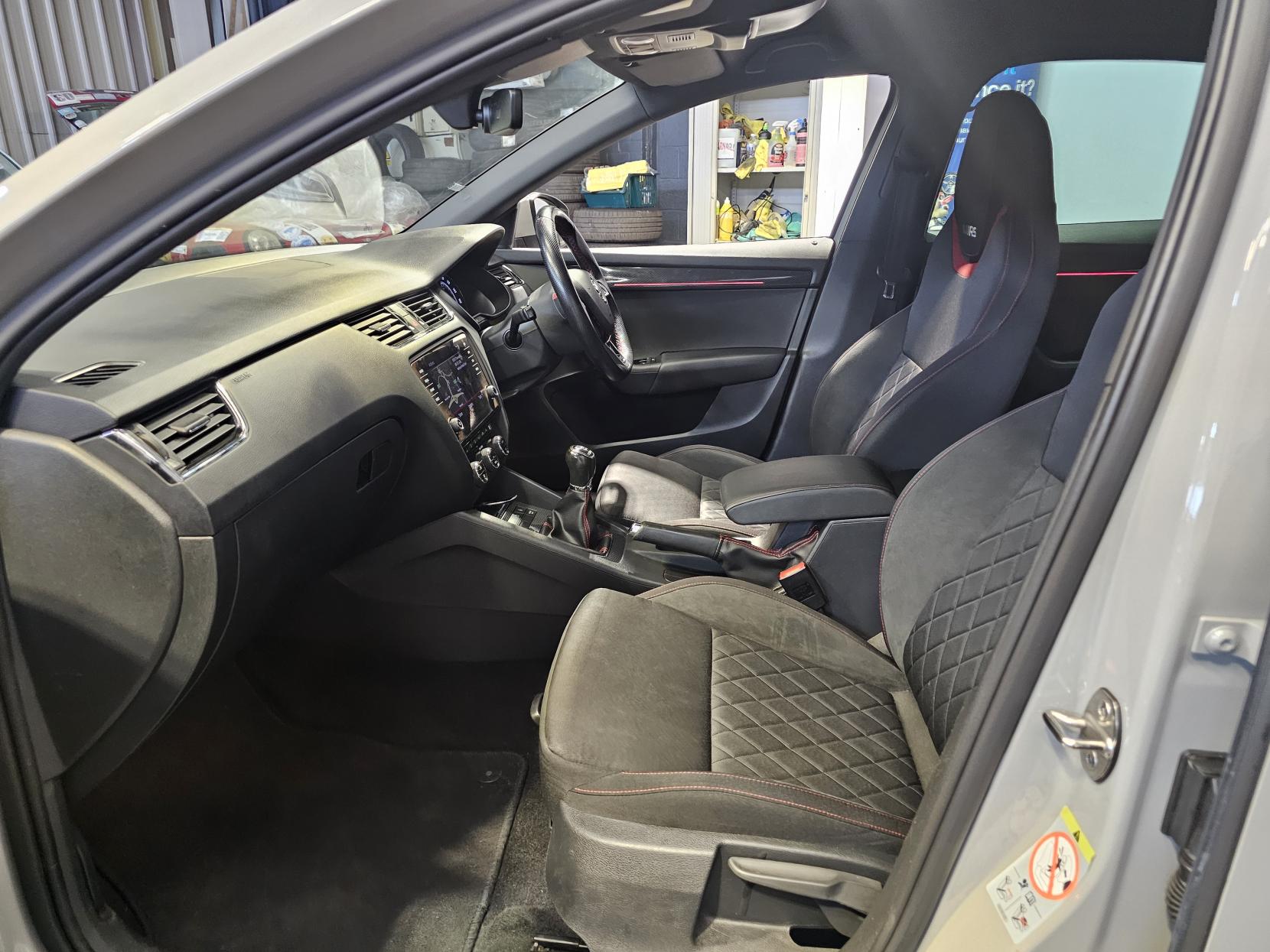 Skoda Octavia 2.0 TDI vRS Hatchback 5dr Diesel Manual Euro 6 (s/s) (184 ps)
