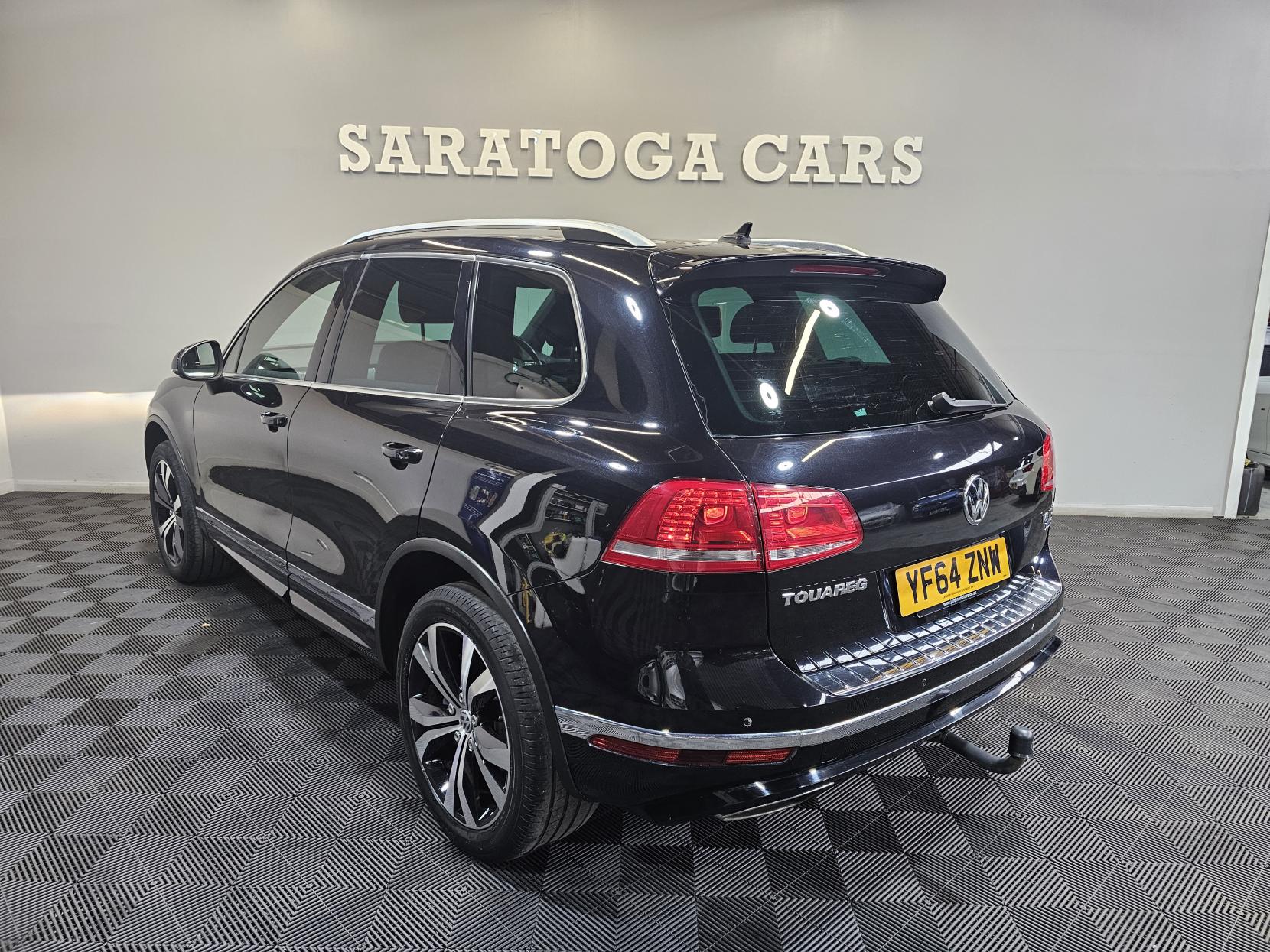 Volkswagen Touareg 3.0 TDI V6 BlueMotion Tech R-Line SUV 5dr Diesel Tiptronic 4WD Euro 6 (s/s) (262 ps)