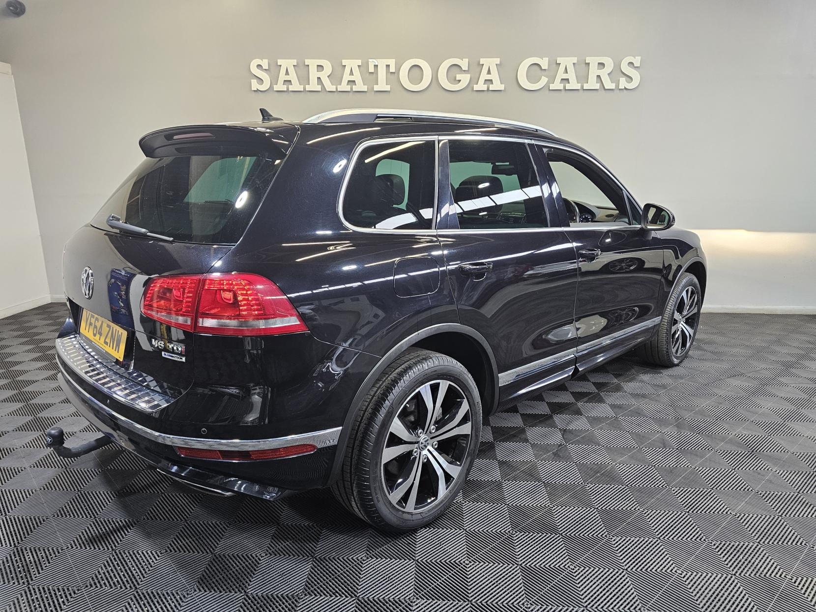 Volkswagen Touareg 3.0 TDI V6 BlueMotion Tech R-Line SUV 5dr Diesel Tiptronic 4WD Euro 6 (s/s) (262 ps)