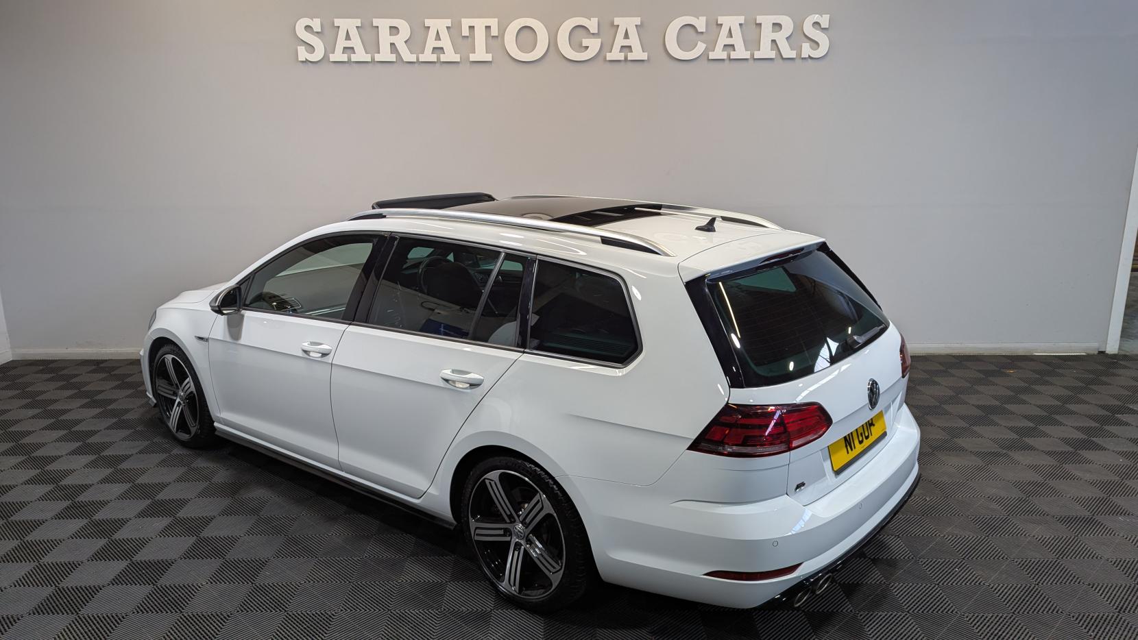 Volkswagen Golf 2.0 TSI R Estate 5dr Petrol DSG 4Motion Euro 6 (s/s) (300 ps)