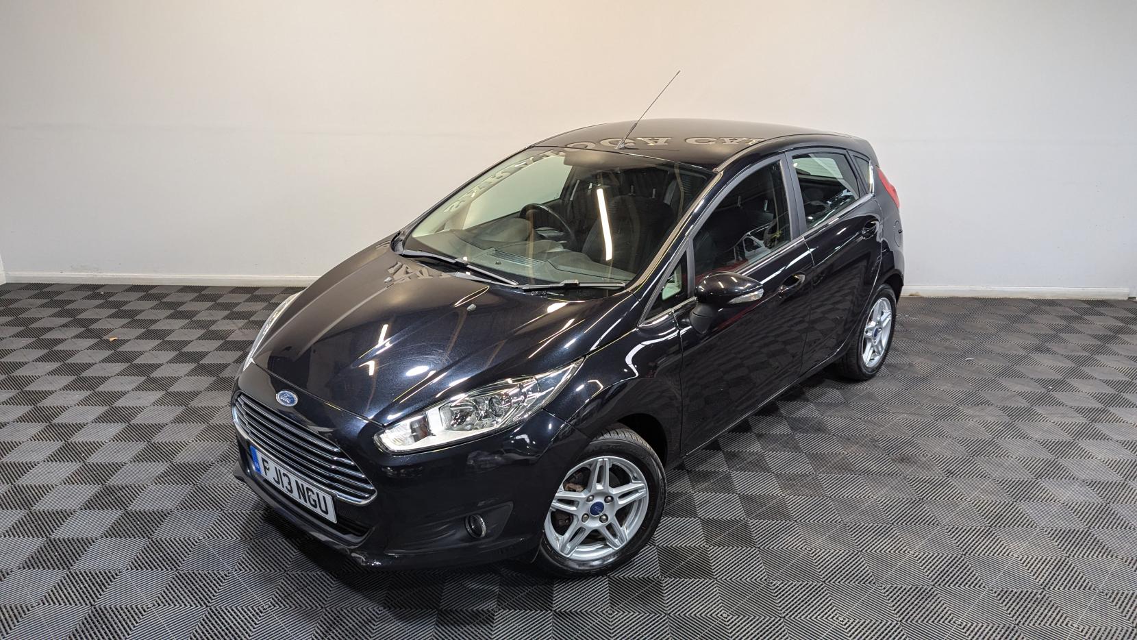 Ford Fiesta 1.0T EcoBoost Zetec Hatchback 5dr Petrol Manual Euro 5 (s/s) (100 ps)