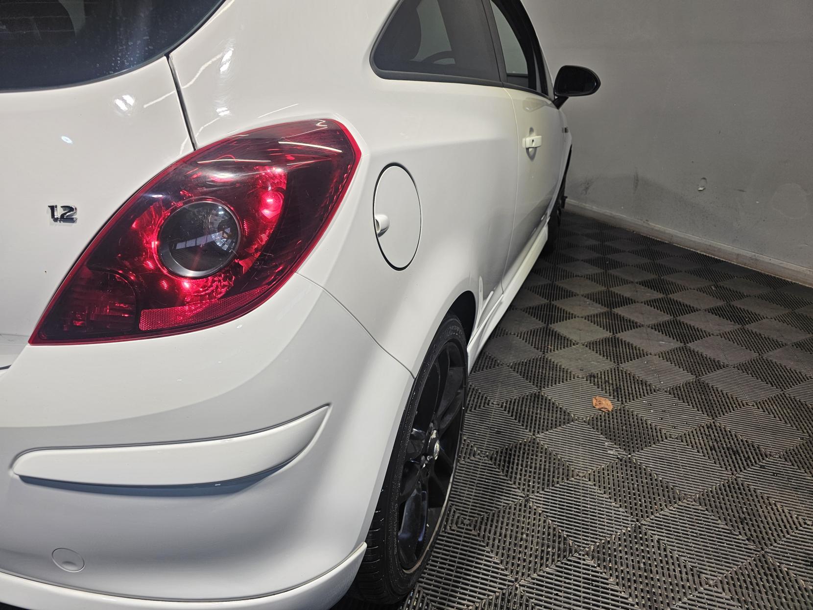 Vauxhall Corsa 1.2 16V Limited Edition Hatchback 3dr Petrol Manual Euro 5 (85 ps)