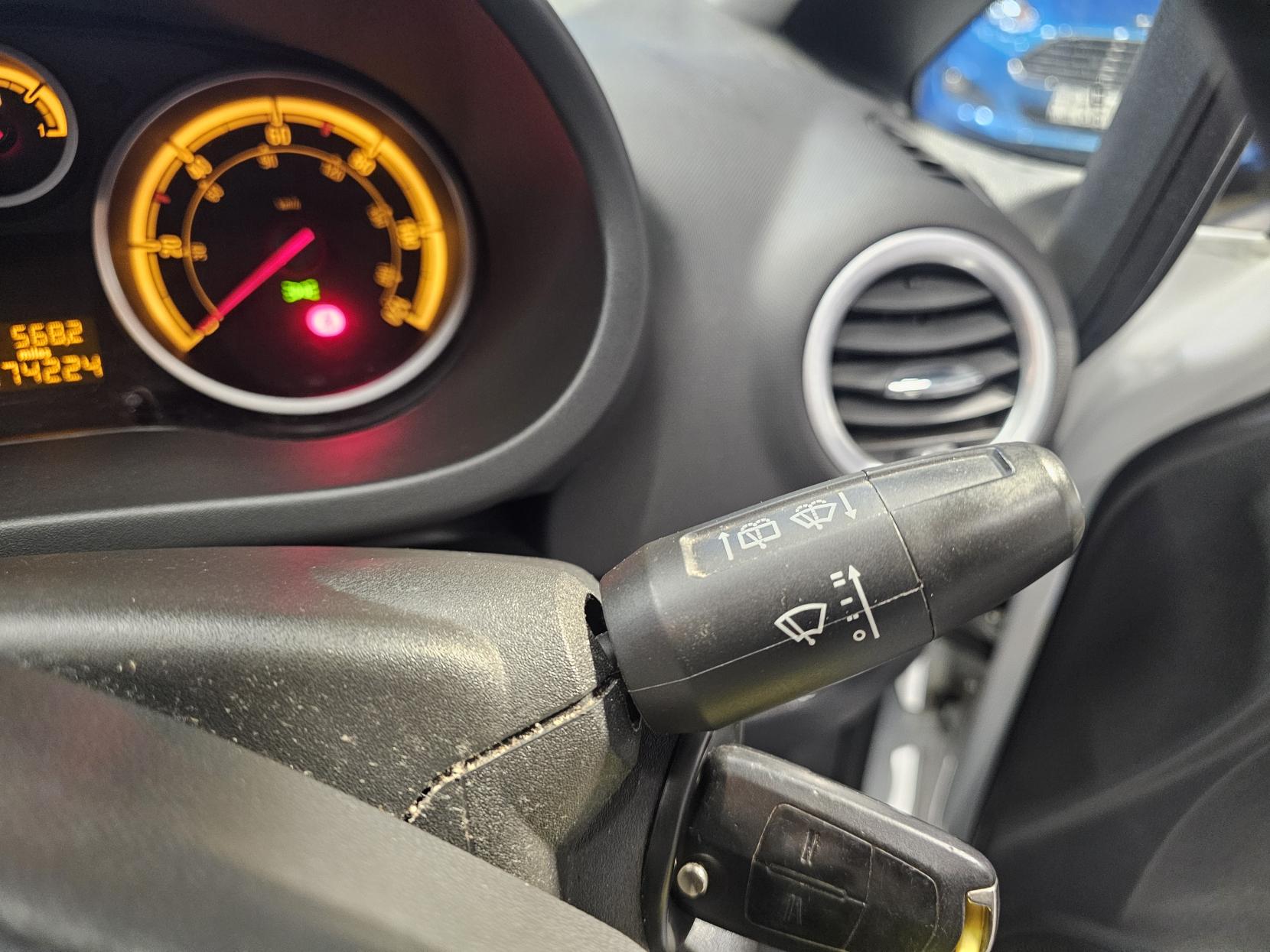 Vauxhall Corsa 1.2 16V Limited Edition Hatchback 3dr Petrol Manual Euro 5 (85 ps)