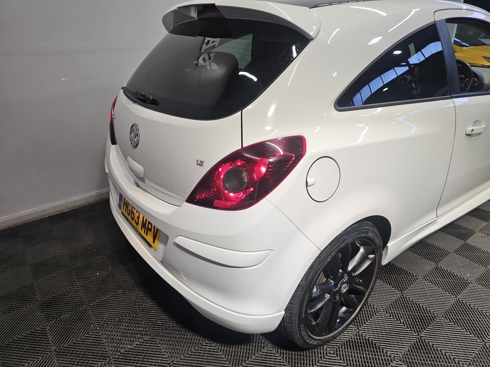 Vauxhall Corsa 1.2 16V Limited Edition Hatchback 3dr Petrol Manual Euro 5 (85 ps)