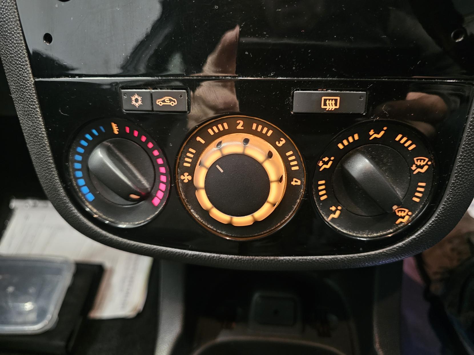 Vauxhall Corsa 1.2 16V Limited Edition Hatchback 3dr Petrol Manual Euro 5 (85 ps)