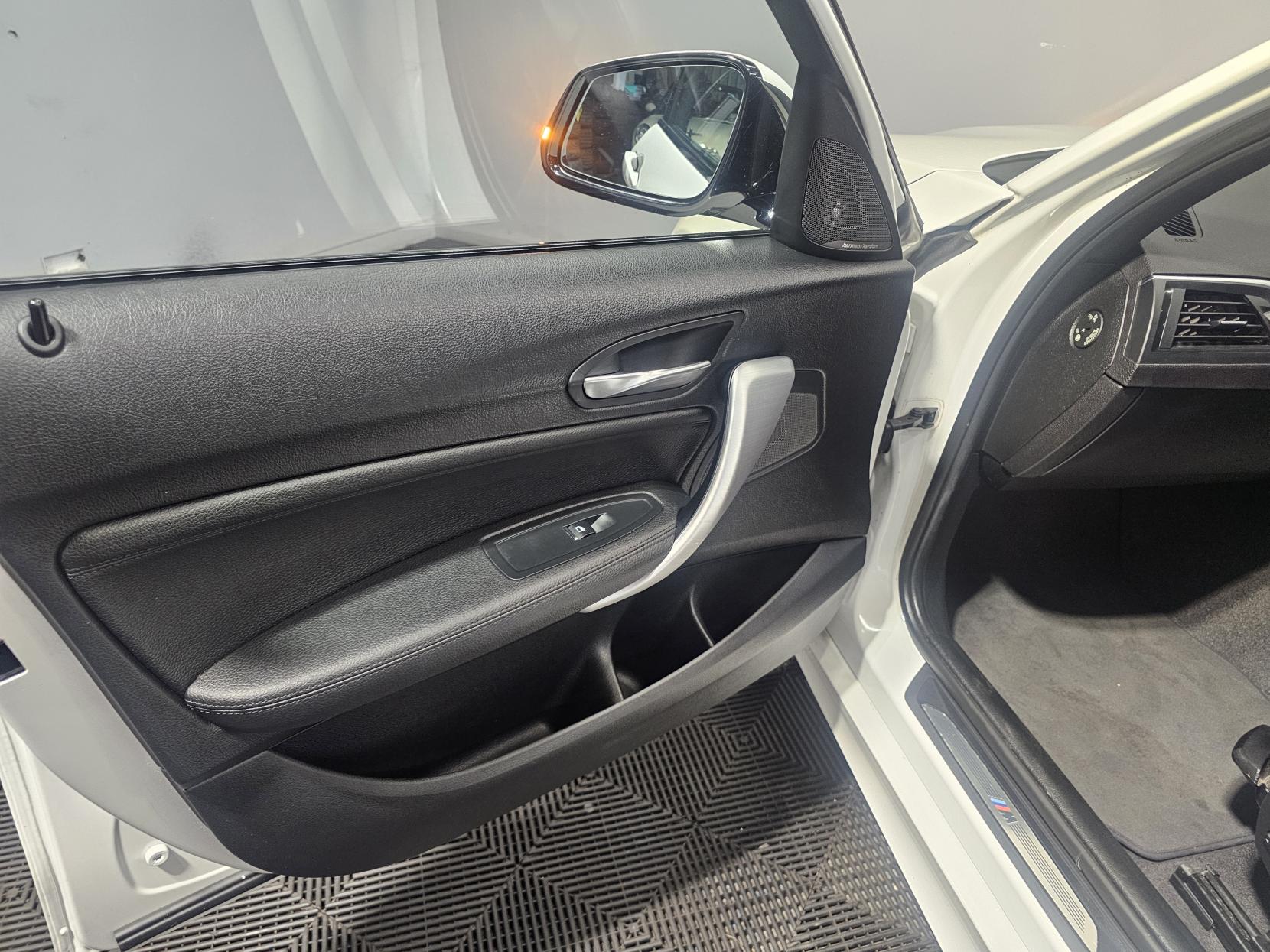 BMW 1 Series 2.0 120d M Sport Shadow Edition Hatchback 5dr Diesel Auto xDrive Euro 6 (s/s) (190 ps)