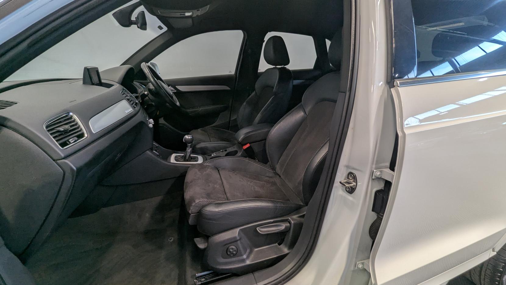 Audi Q3 2.0 TDI S line Plus SUV 5dr Diesel S Tronic quattro Euro 6 (s/s) (184 ps)
