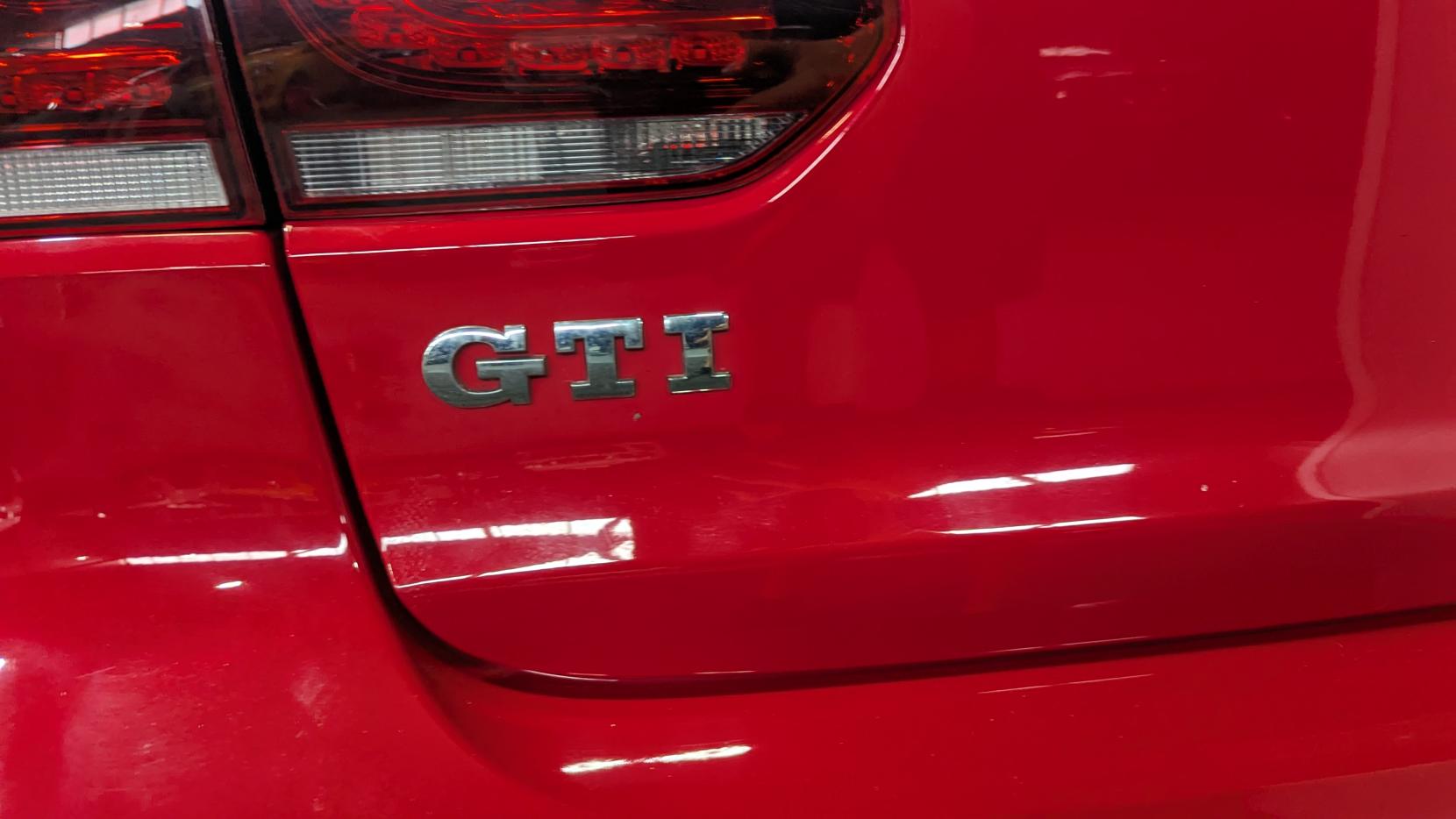 Volkswagen Golf 2.0 TSI GTI Edition 35 Hatchback 3dr Petrol DSG Euro 5 (235 ps)