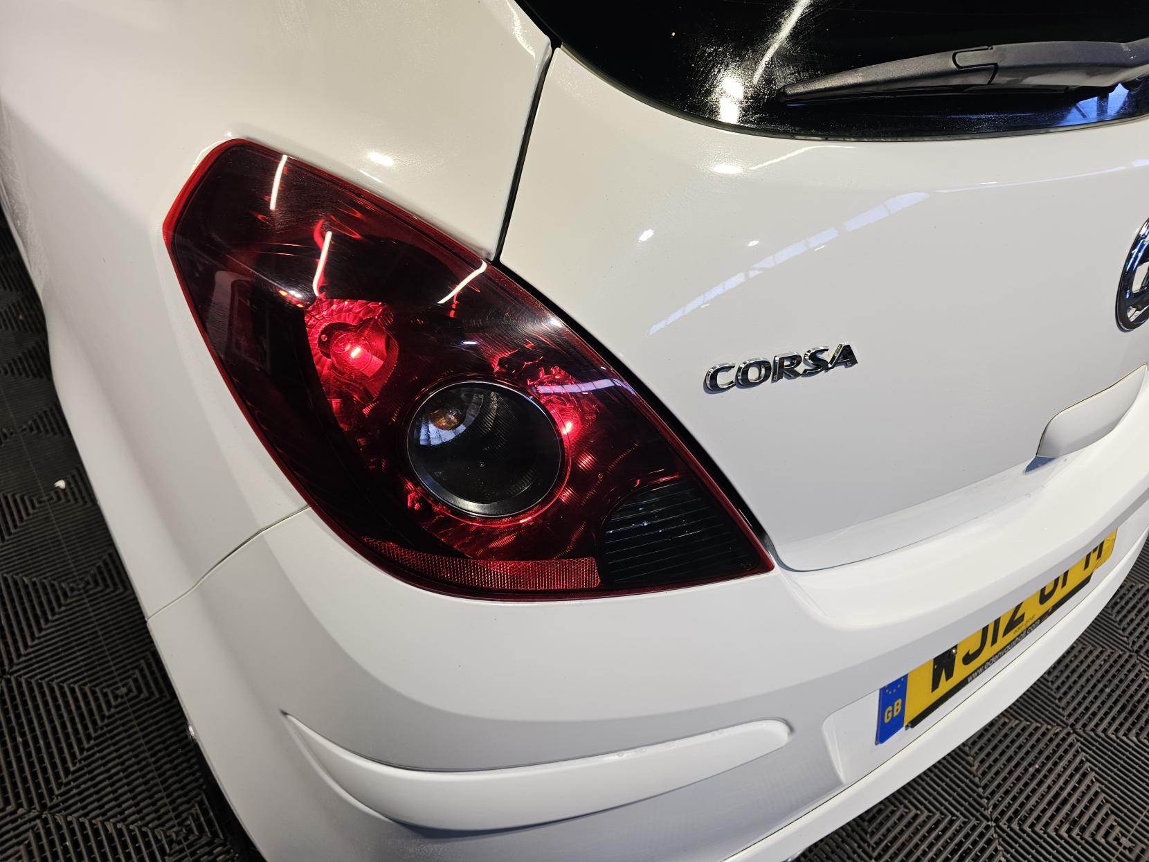 Vauxhall Corsa 1.2 16V Limited Edition Hatchback 3dr Petrol Manual Euro 5 (85 ps)