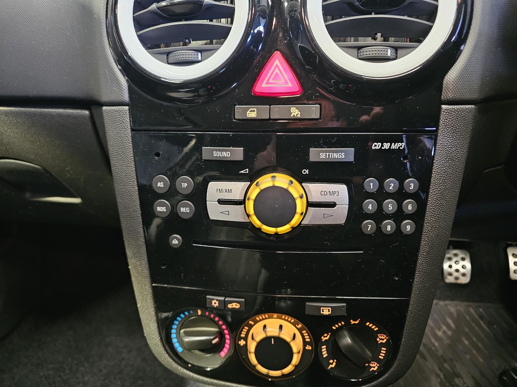 Vauxhall Corsa 1.2 16V Limited Edition Hatchback 3dr Petrol Manual Euro 5 (85 ps)