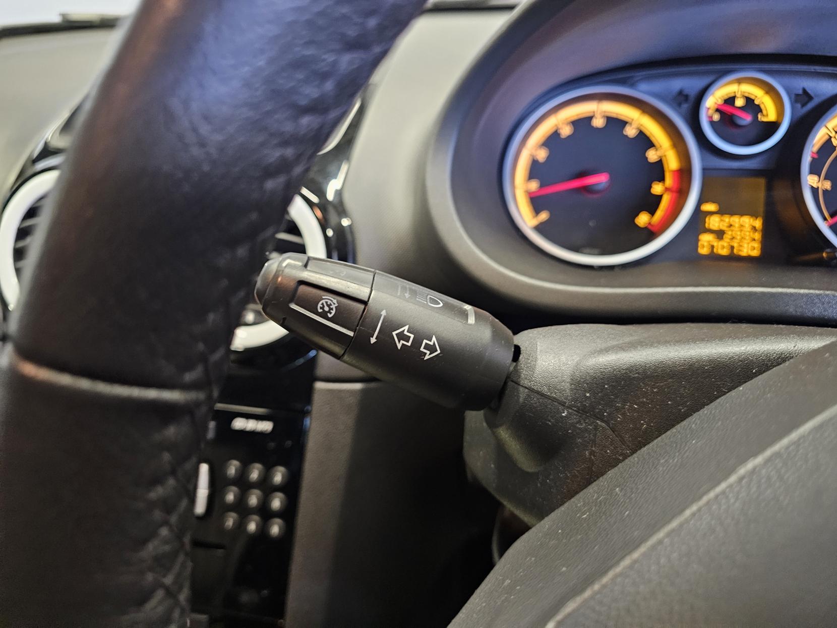 Vauxhall Corsa 1.2 16V Limited Edition Hatchback 3dr Petrol Manual Euro 5 (85 ps)