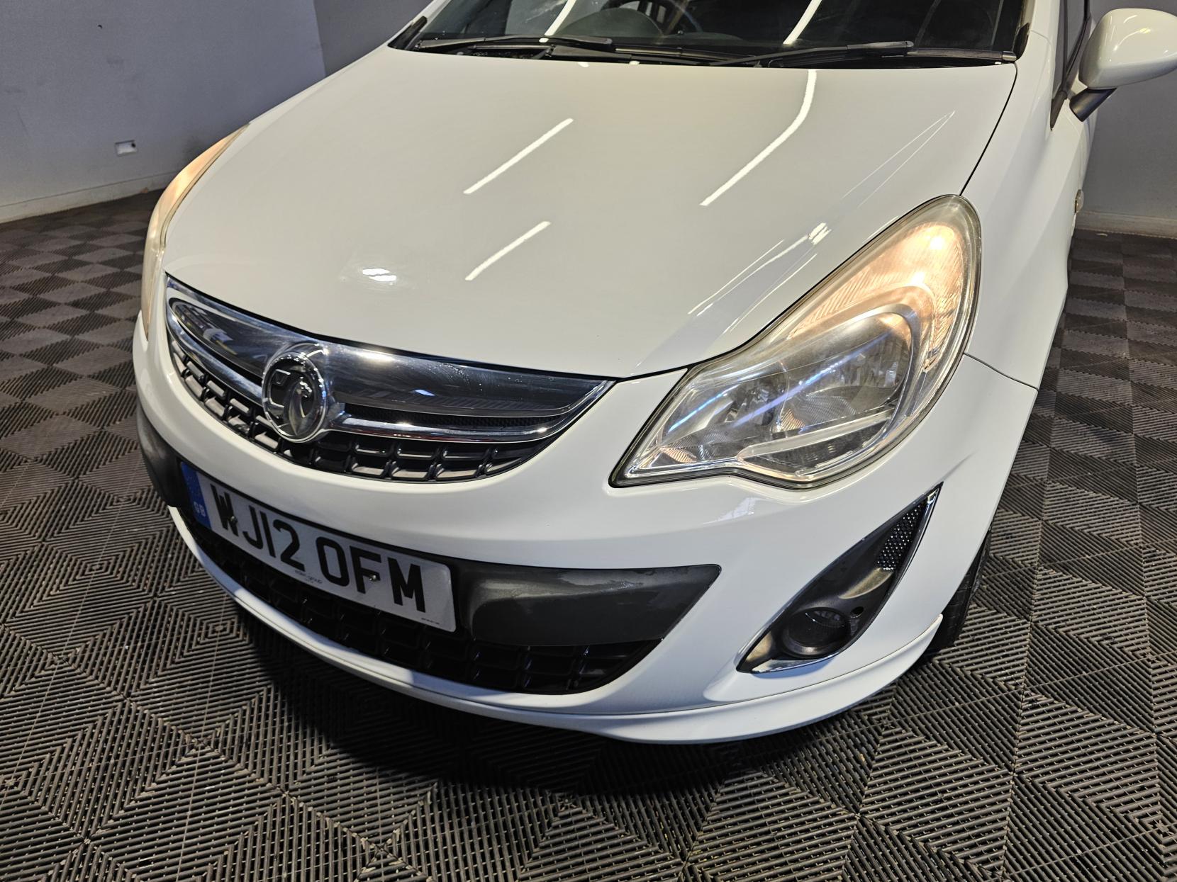 Vauxhall Corsa 1.2 16V Limited Edition Hatchback 3dr Petrol Manual Euro 5 (85 ps)